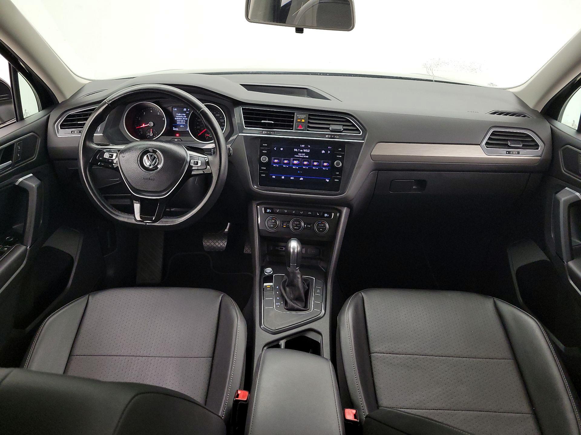 Thumbnail: 2019 Volkswagen Tiguan - 9