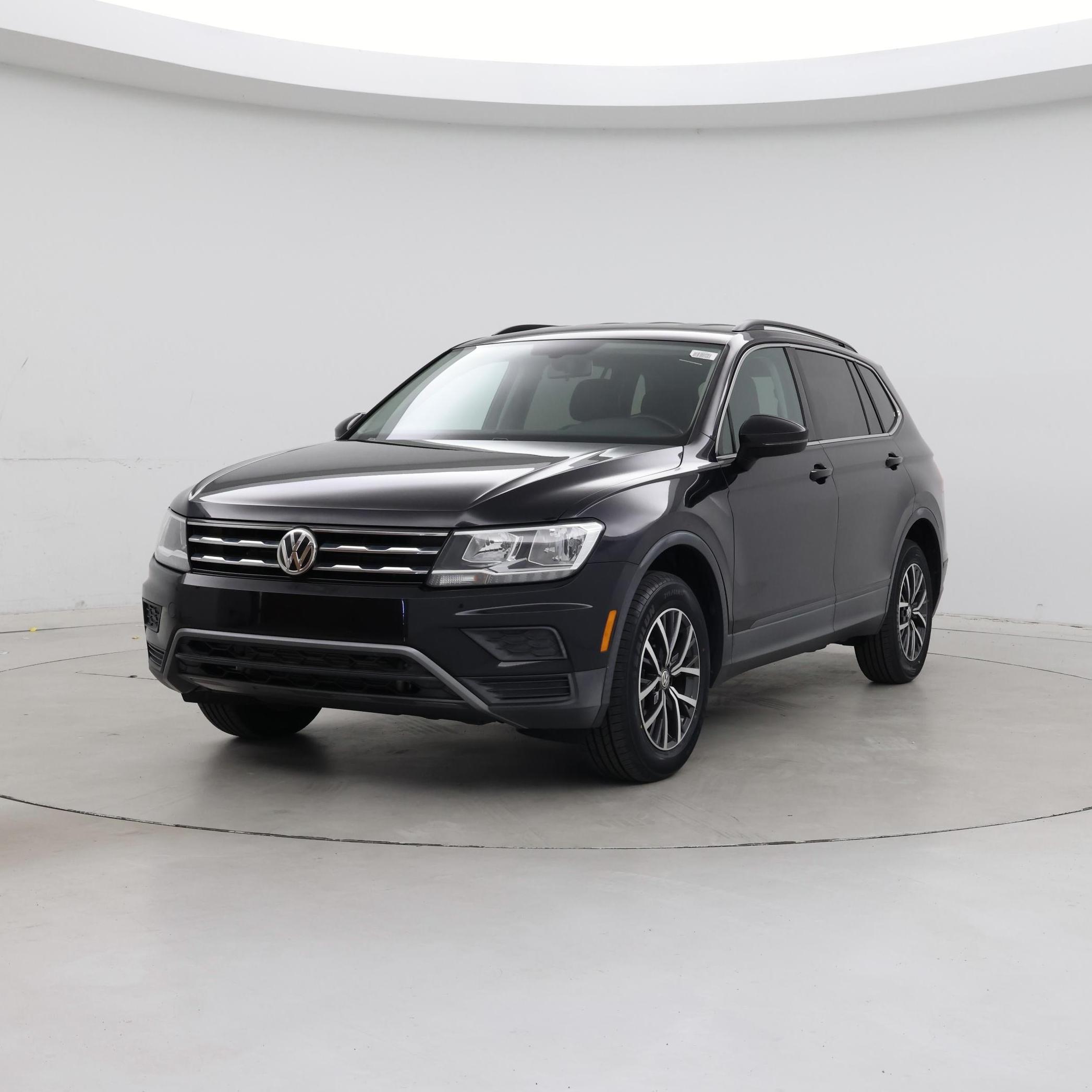 Thumbnail: 2019 Volkswagen Tiguan - 4