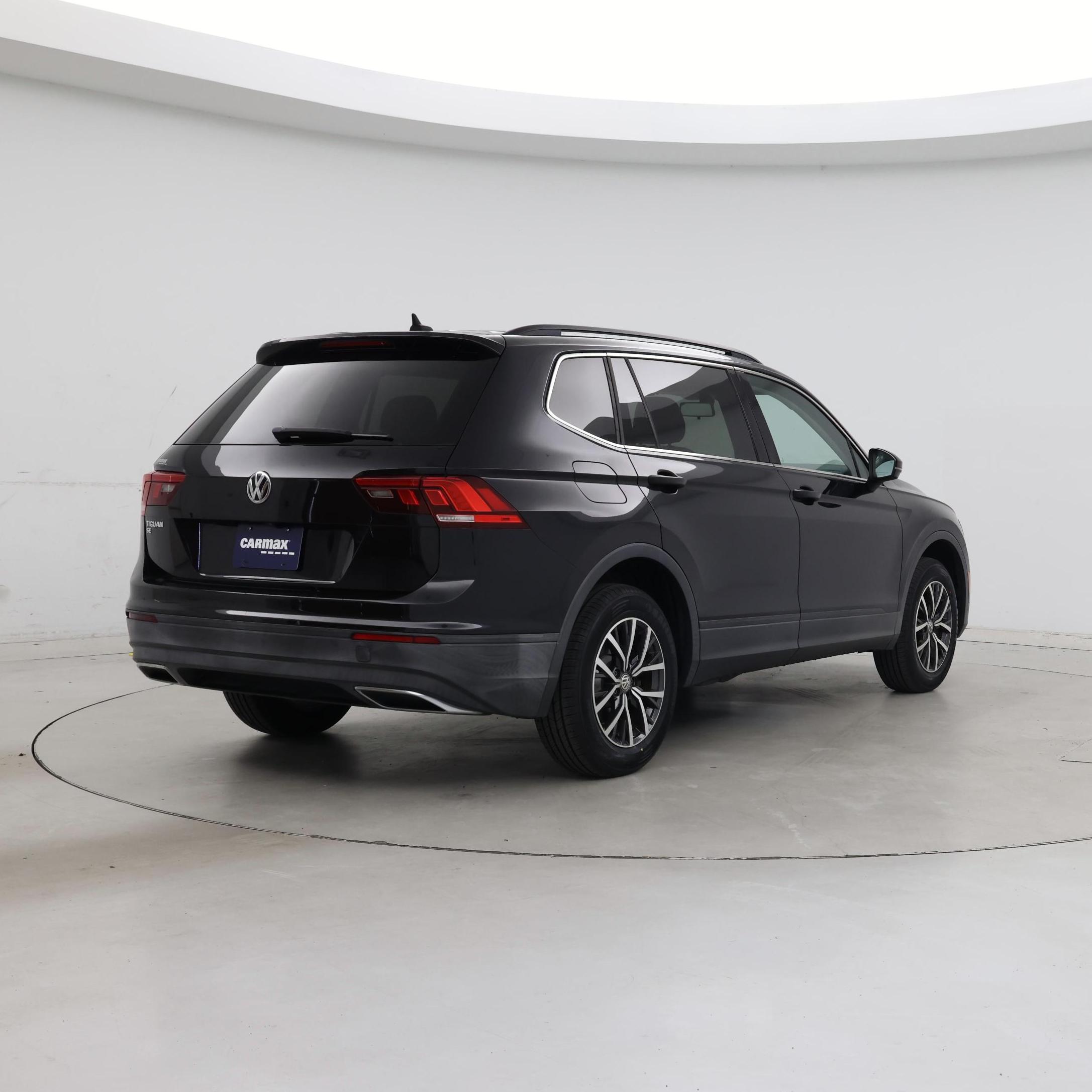 Thumbnail: 2019 Volkswagen Tiguan - 8