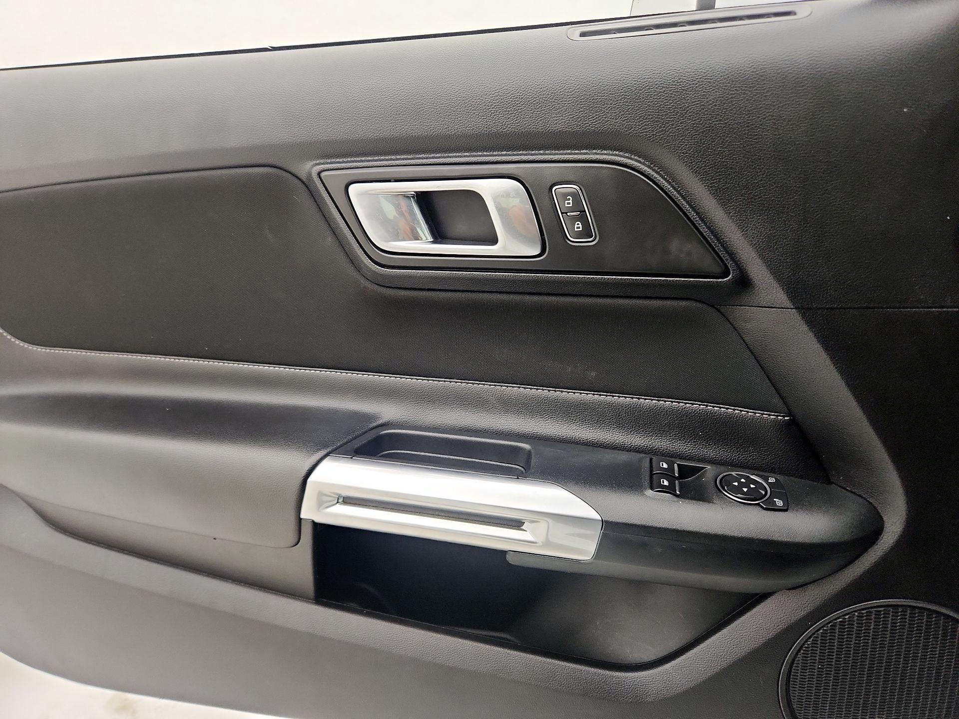 Thumbnail: 2022 Ford Mustang - 12