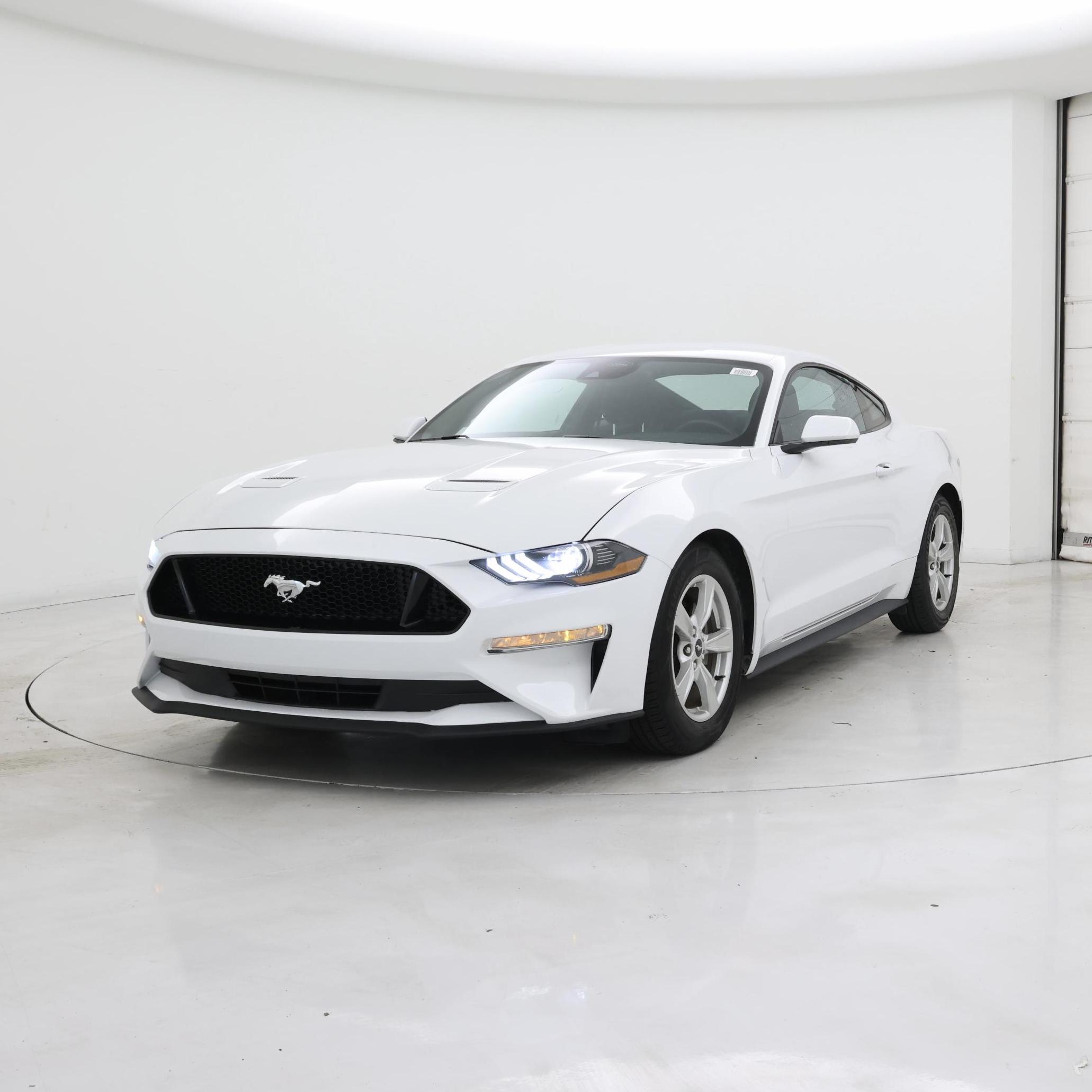 Thumbnail: 2022 Ford Mustang - 4