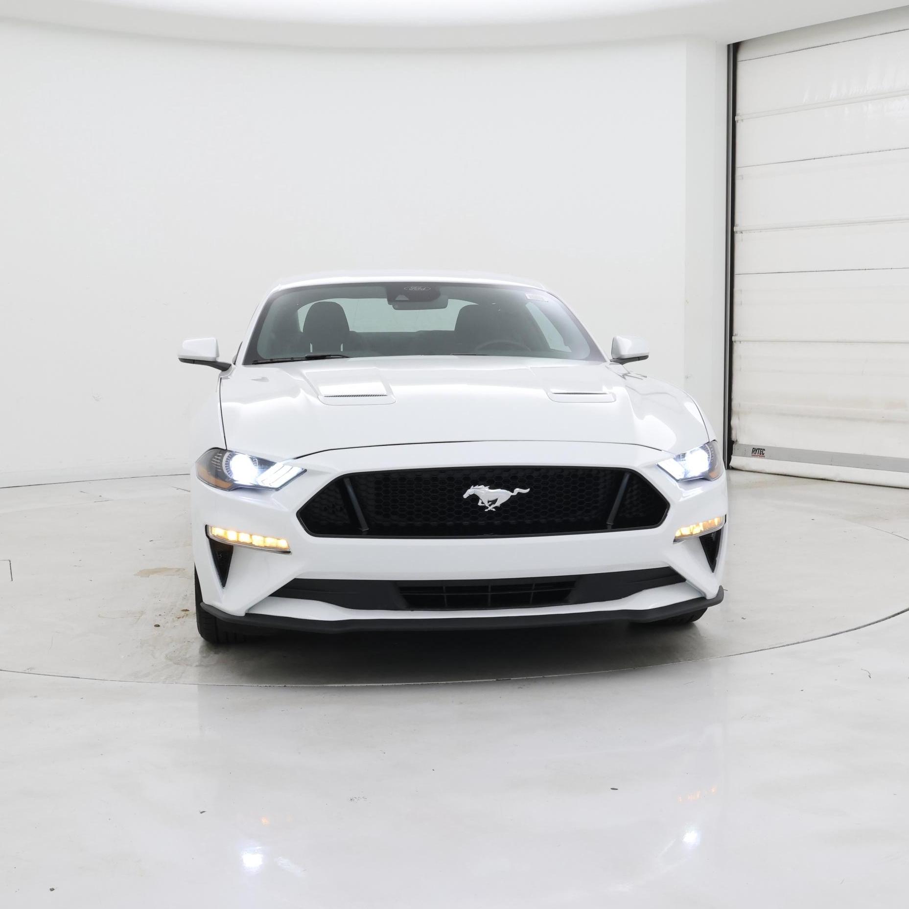 Thumbnail: 2022 Ford Mustang - 5