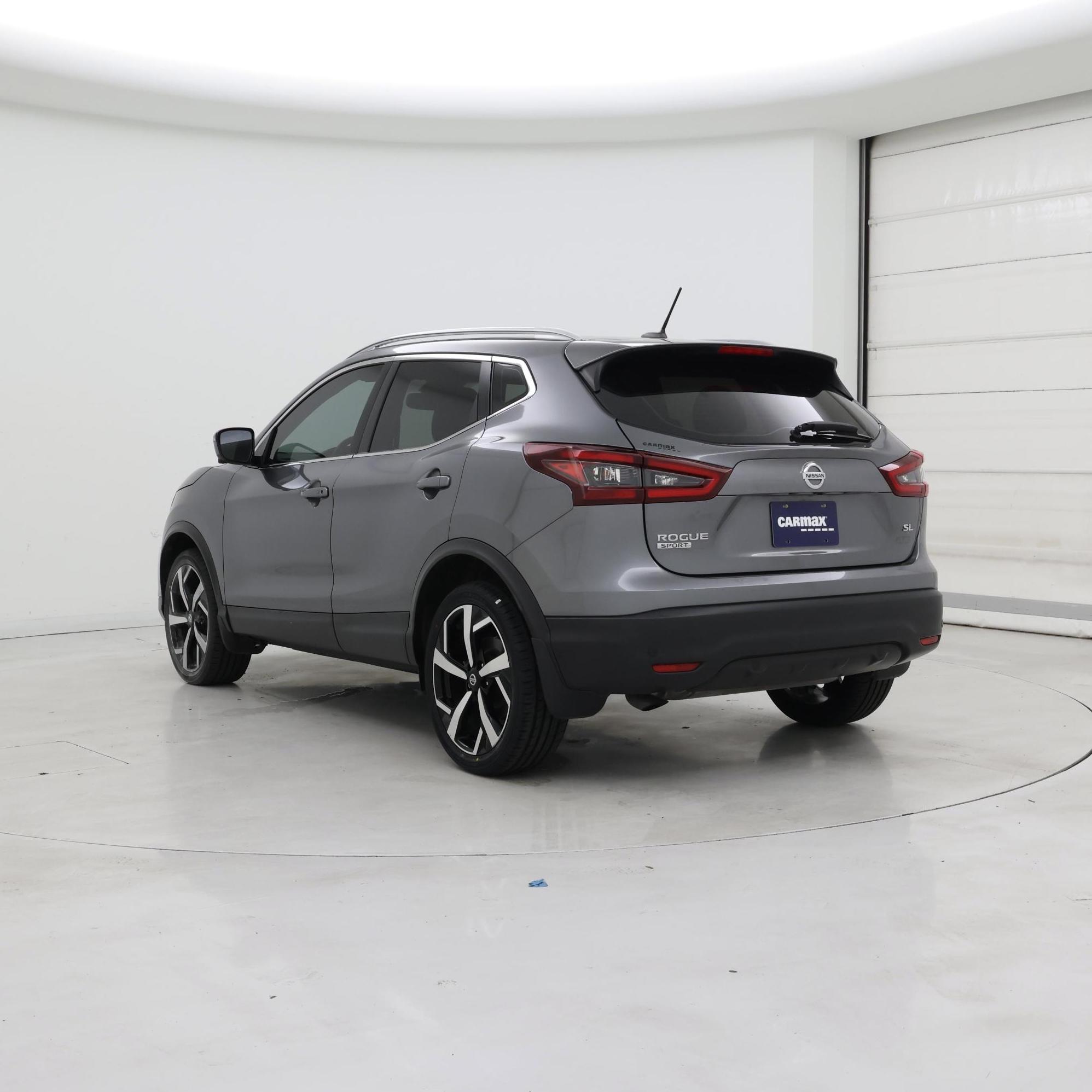 Thumbnail: 2022 Nissan Rogue Sport - 2
