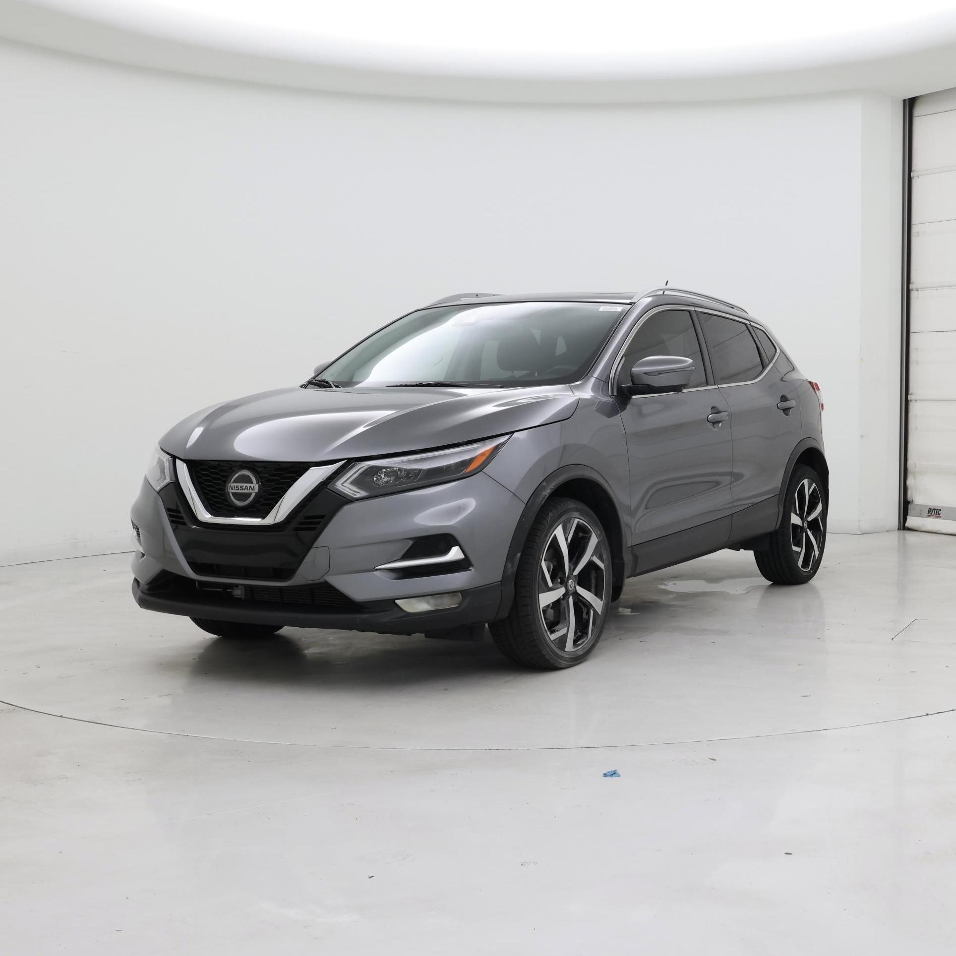 Thumbnail: 2022 Nissan Rogue Sport - 4