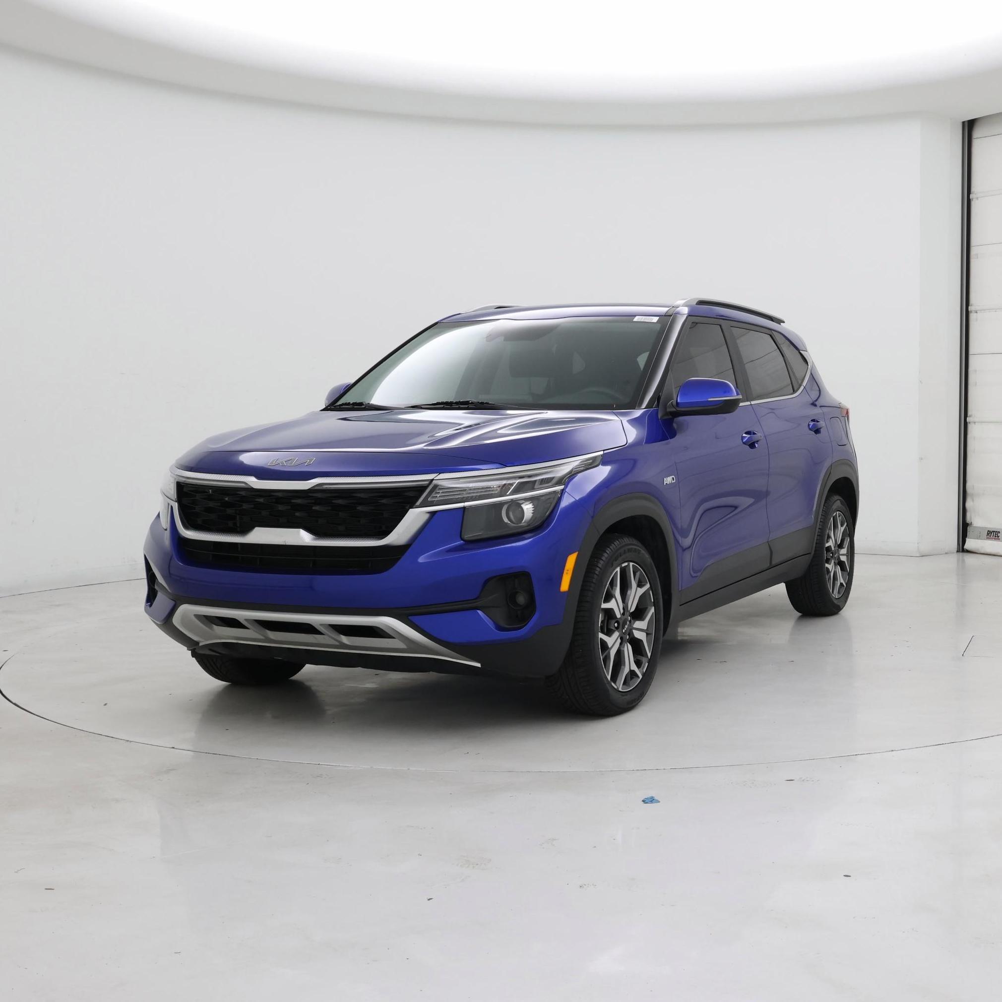 Thumbnail: 2022 Kia Seltos - 4