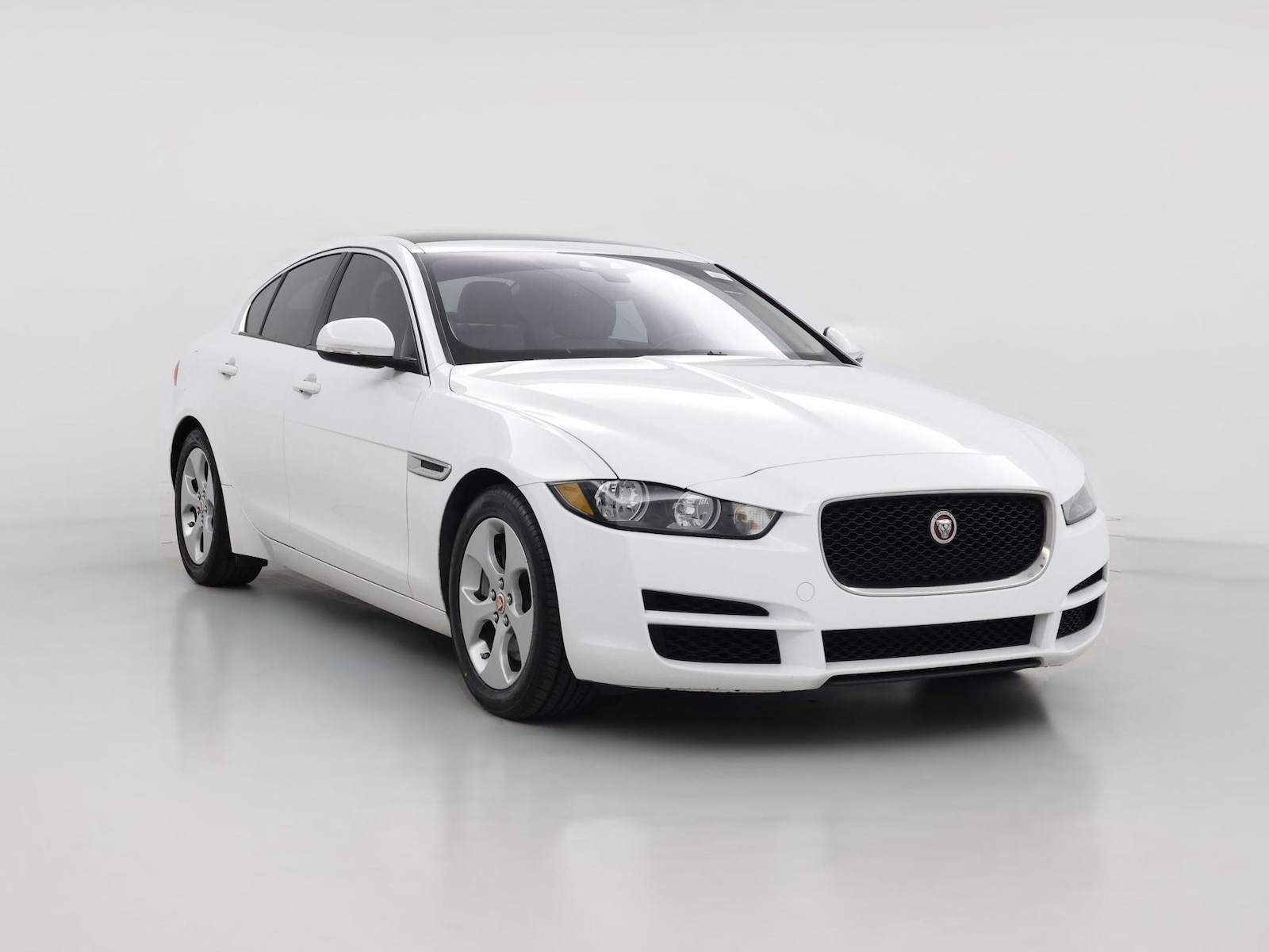 2018 Jaguar XE Base