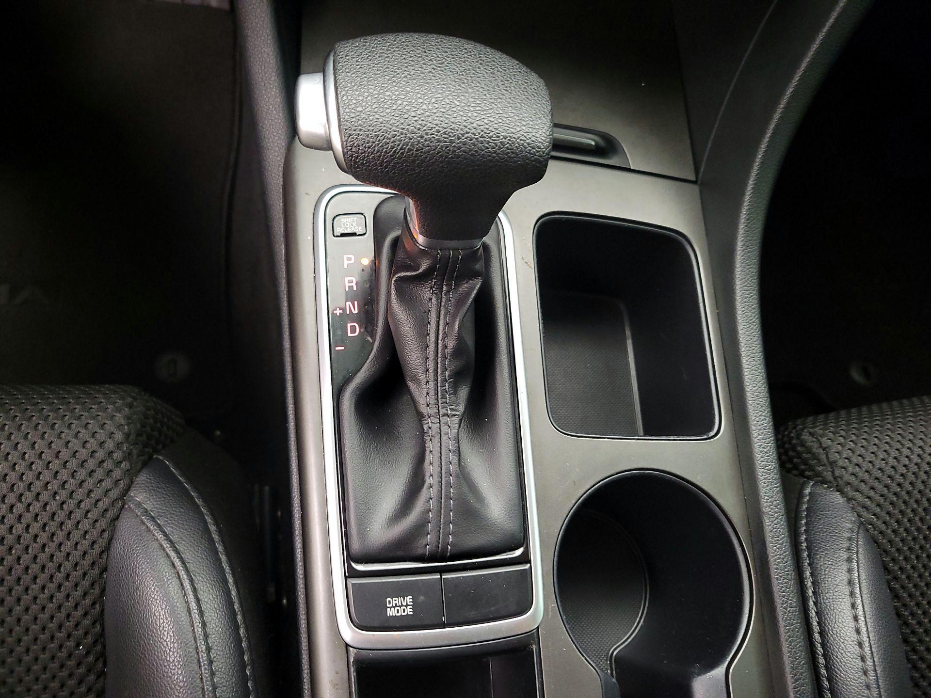 Thumbnail: 2019 Kia Optima - 17