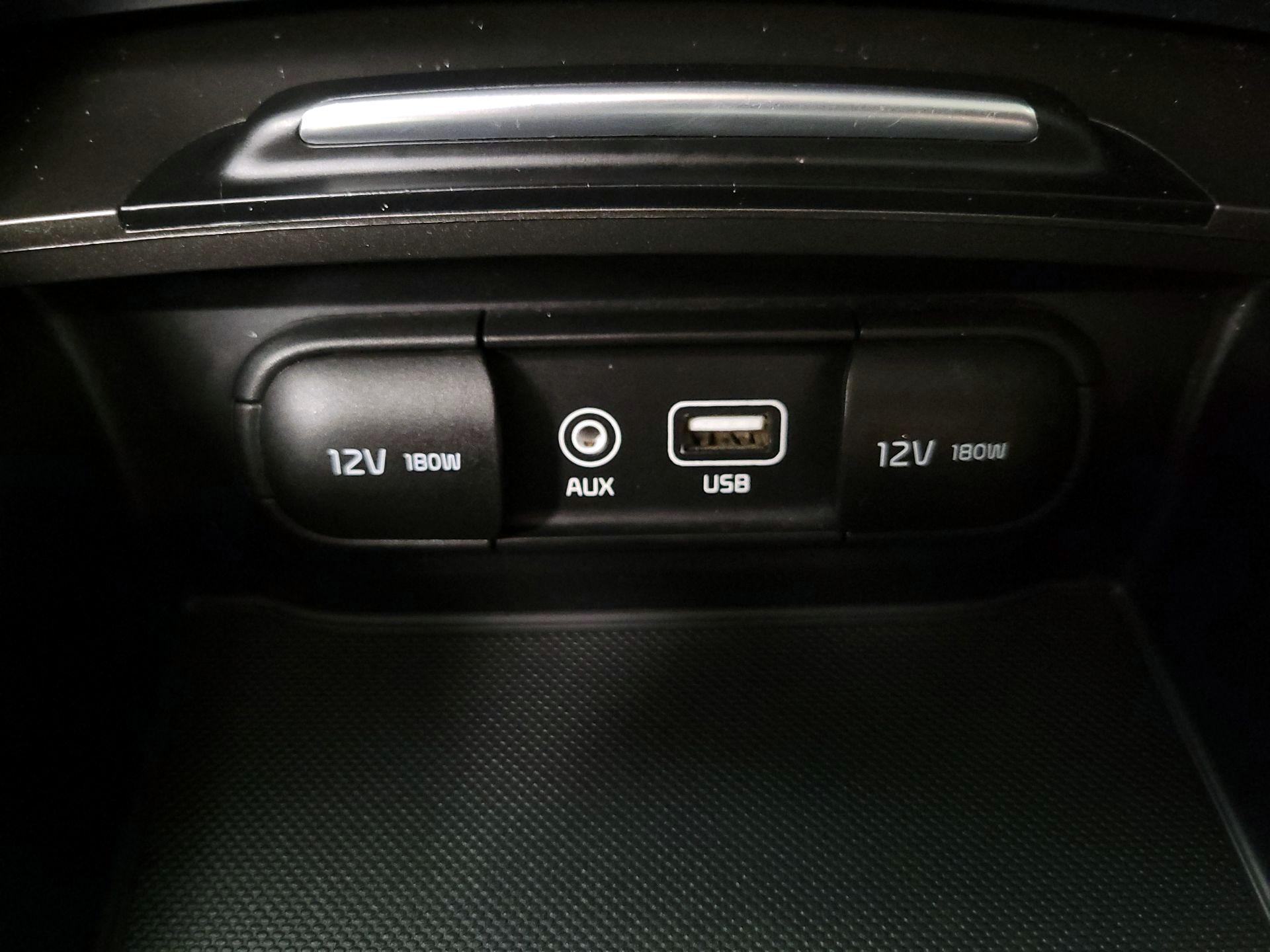 Thumbnail: 2019 Kia Optima - 18