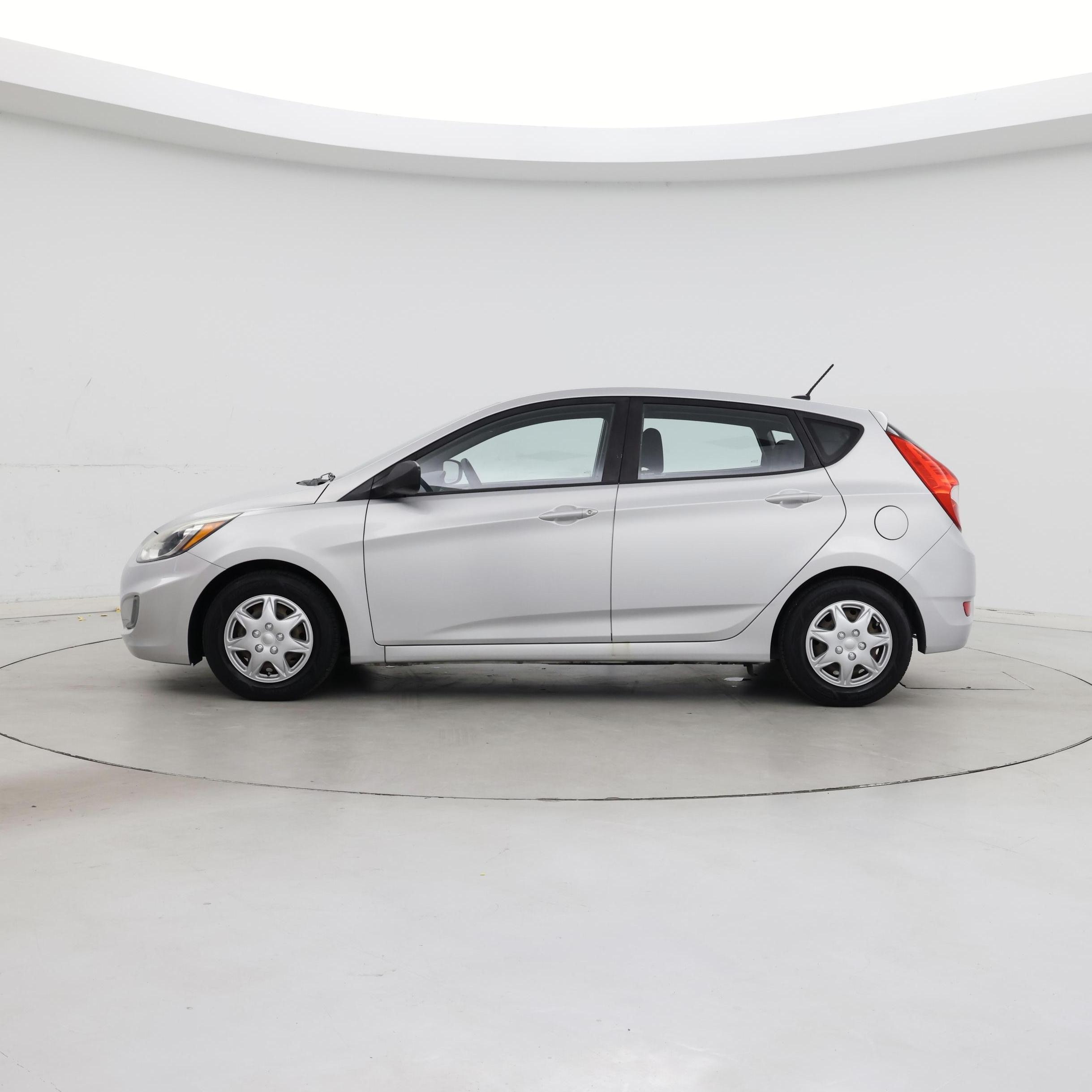 Thumbnail: 2016 Hyundai Accent - 3