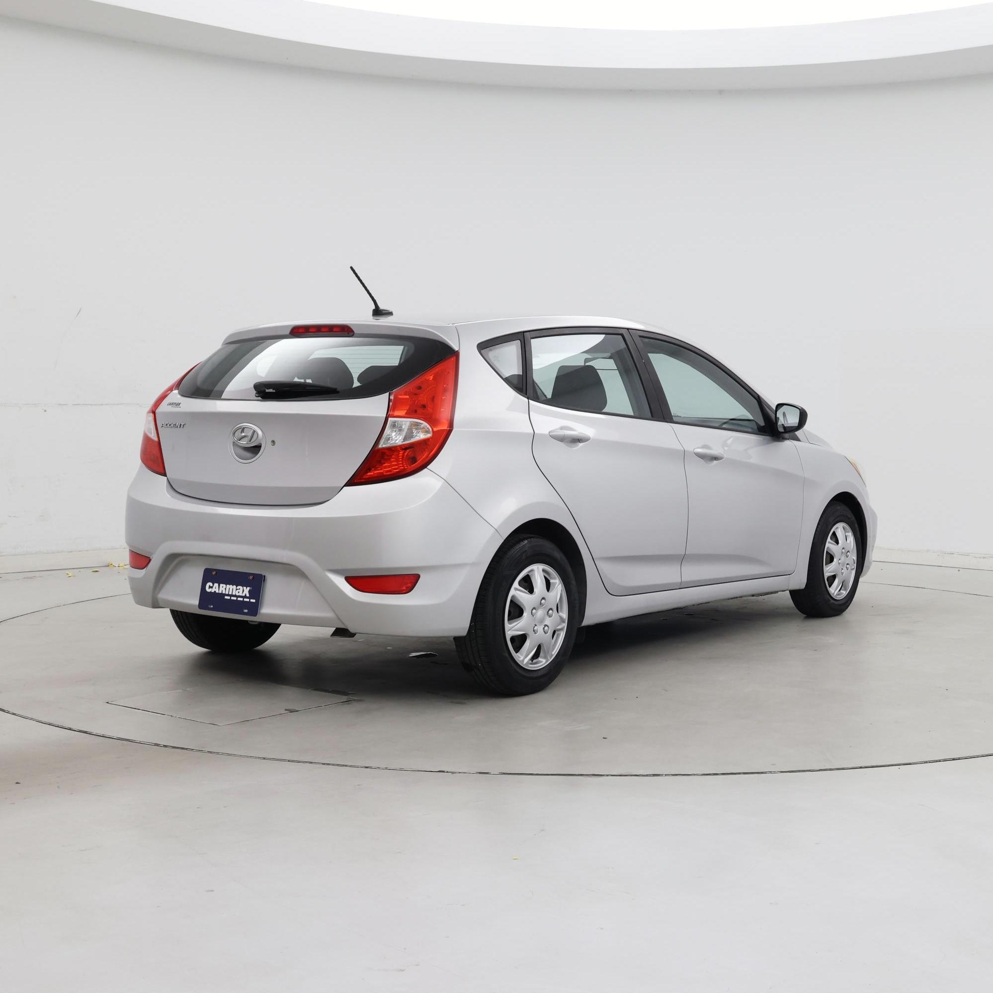 Thumbnail: 2016 Hyundai Accent - 8