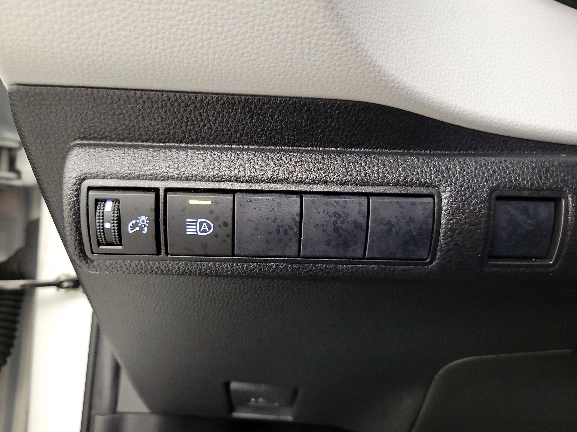 Thumbnail: 2020 Toyota Corolla - 13