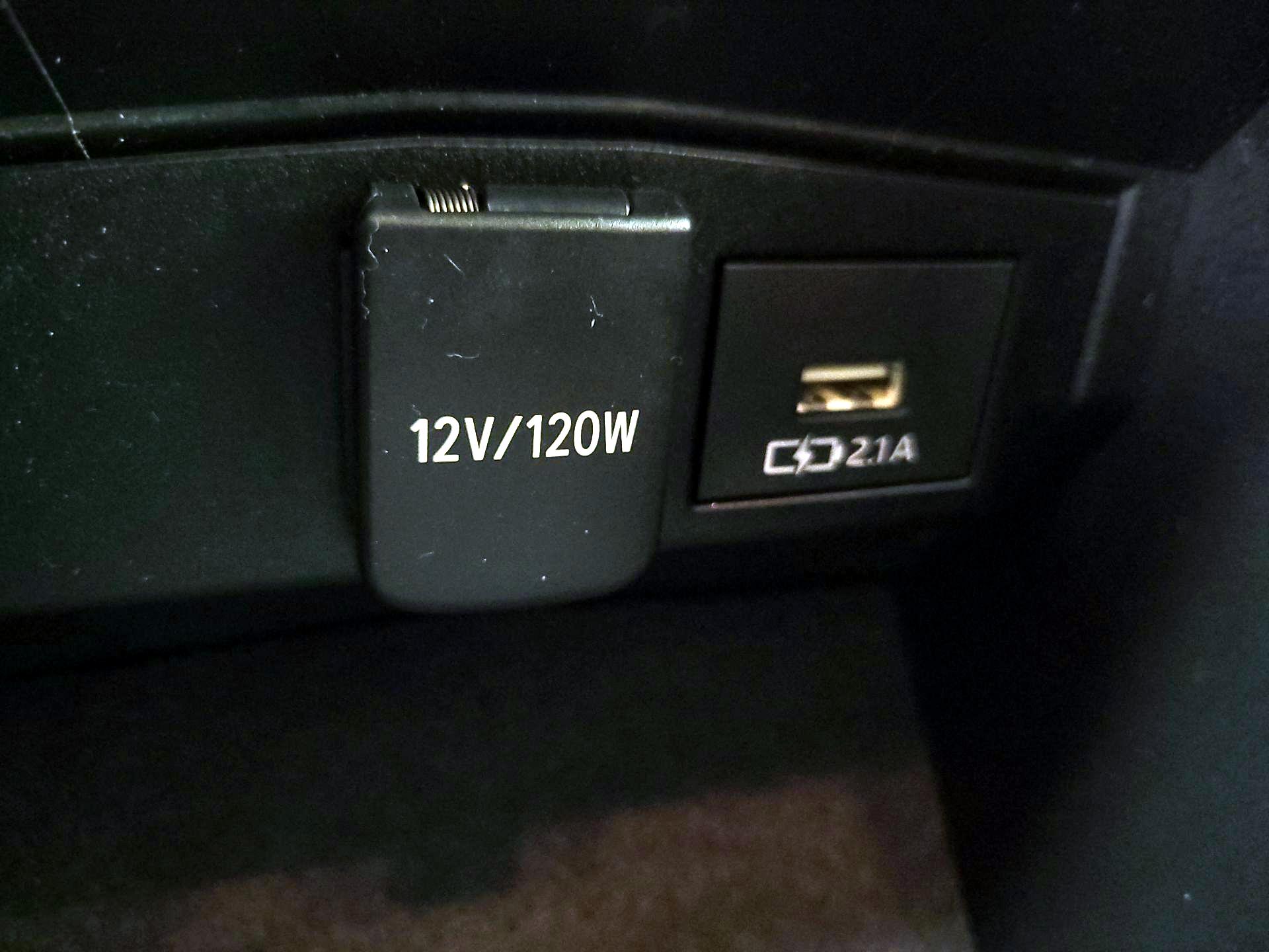 Thumbnail: 2020 Toyota Corolla - 18