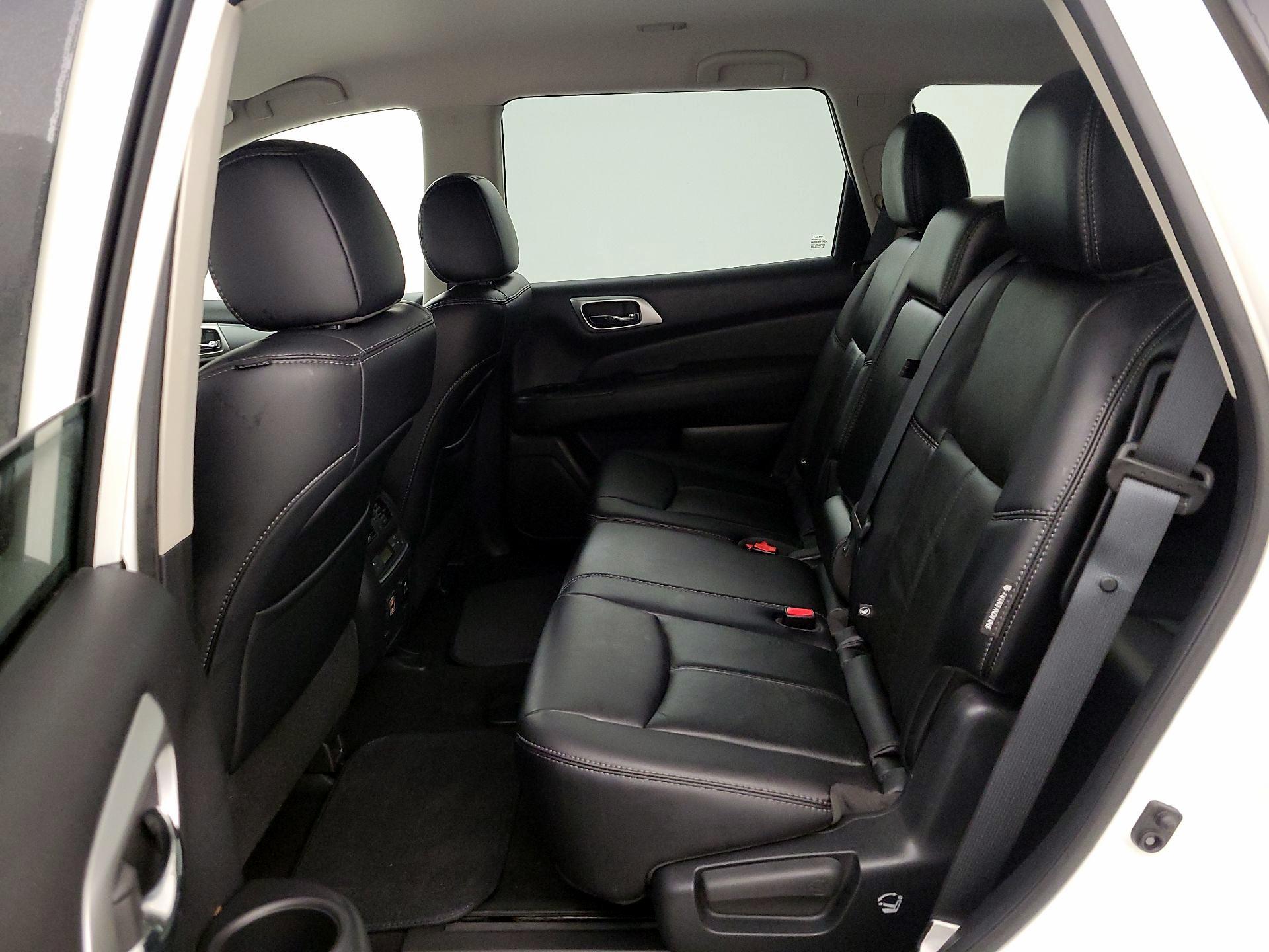 Thumbnail: 2018 Nissan Pathfinder - 19