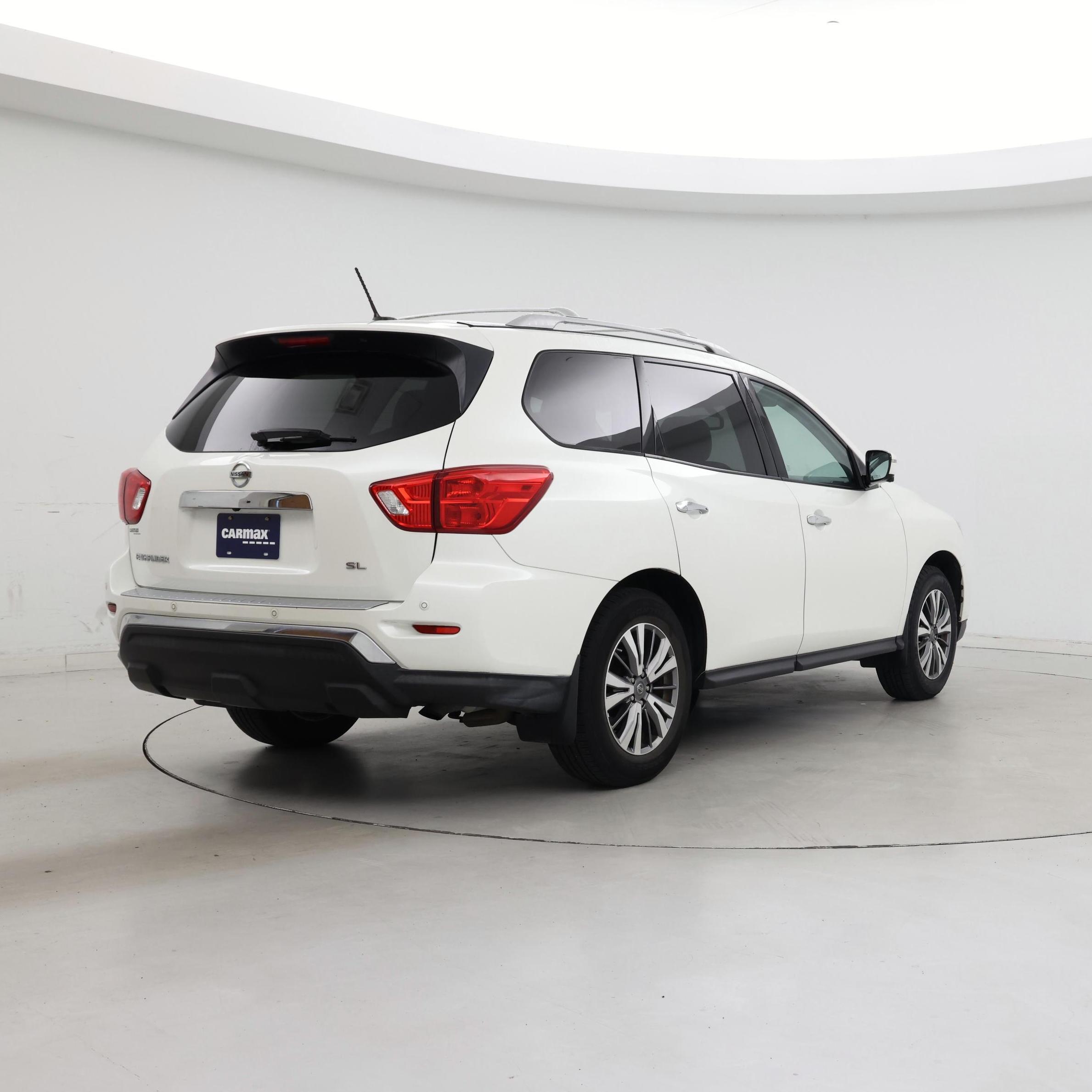 Thumbnail: 2018 Nissan Pathfinder - 8
