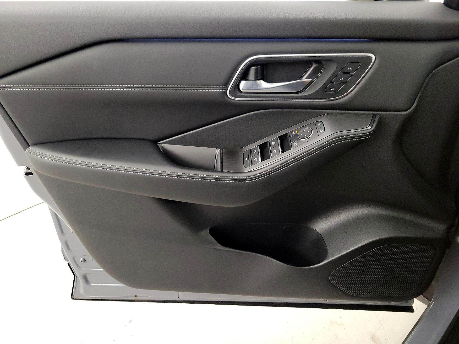 Thumbnail: 2024 Nissan Rogue - 12