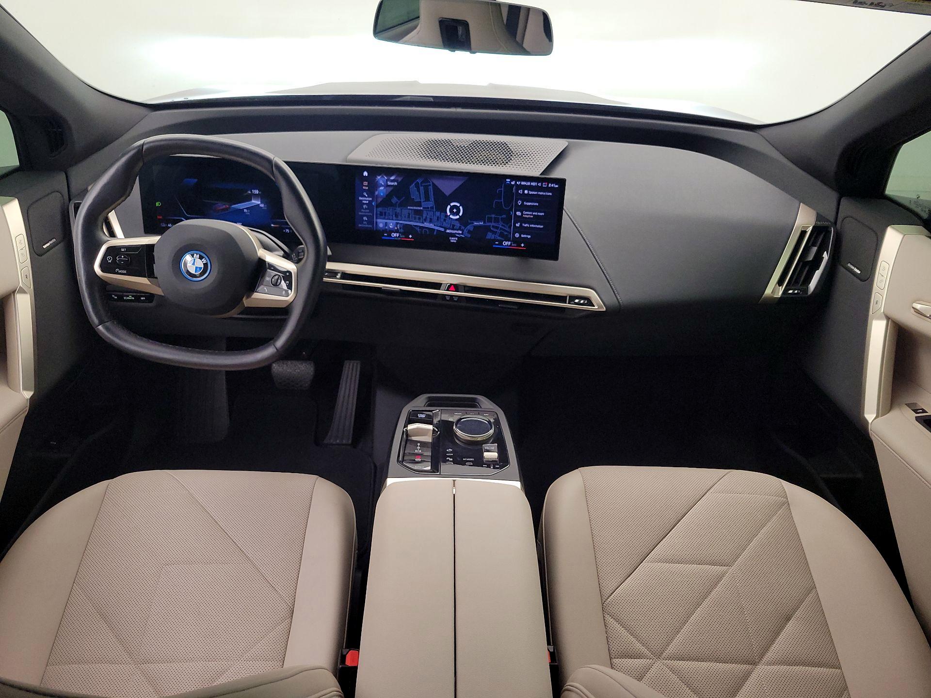 Thumbnail: 2022 BMW iX - 9