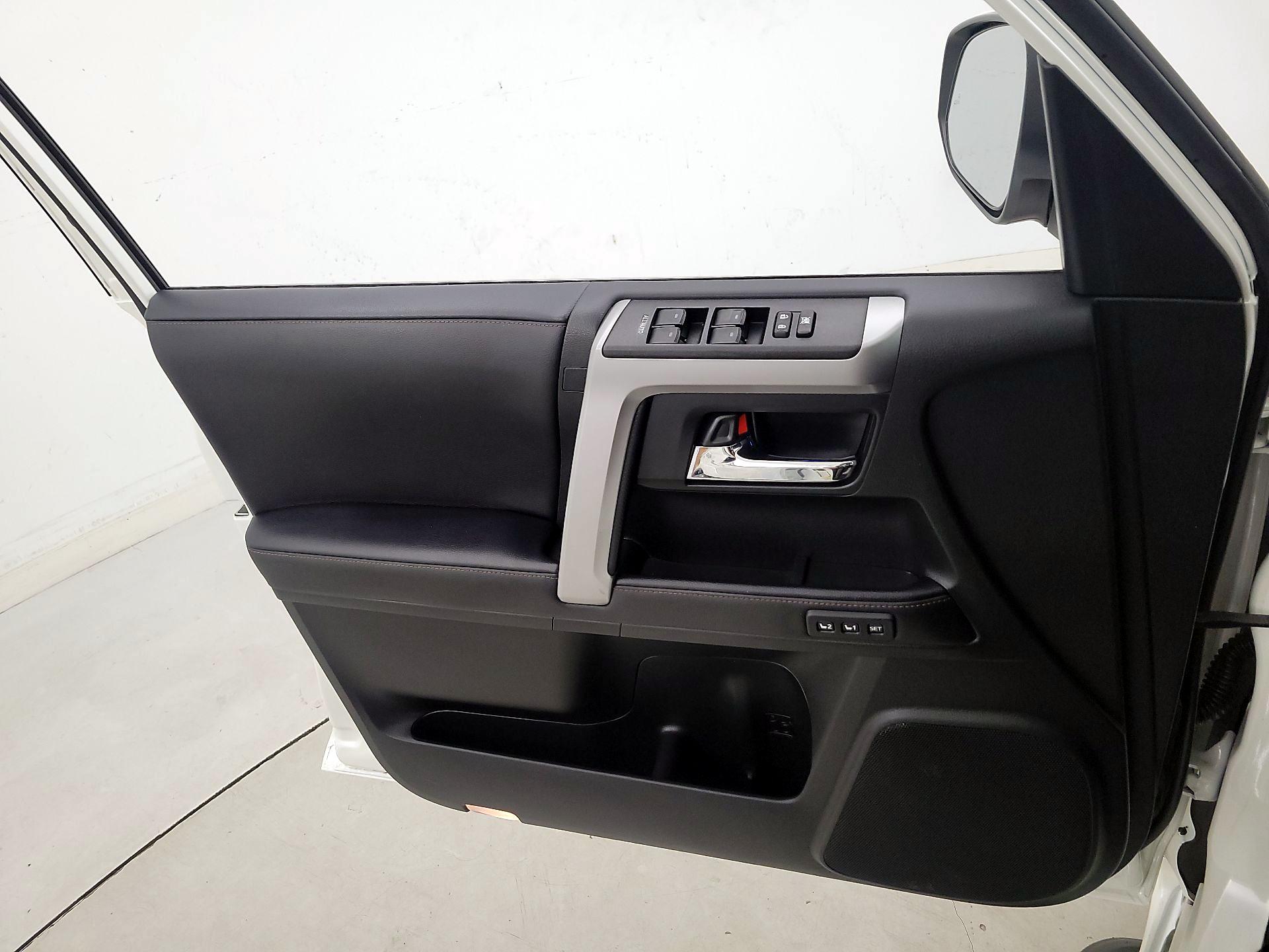 Thumbnail: 2023 Toyota 4Runner - 12