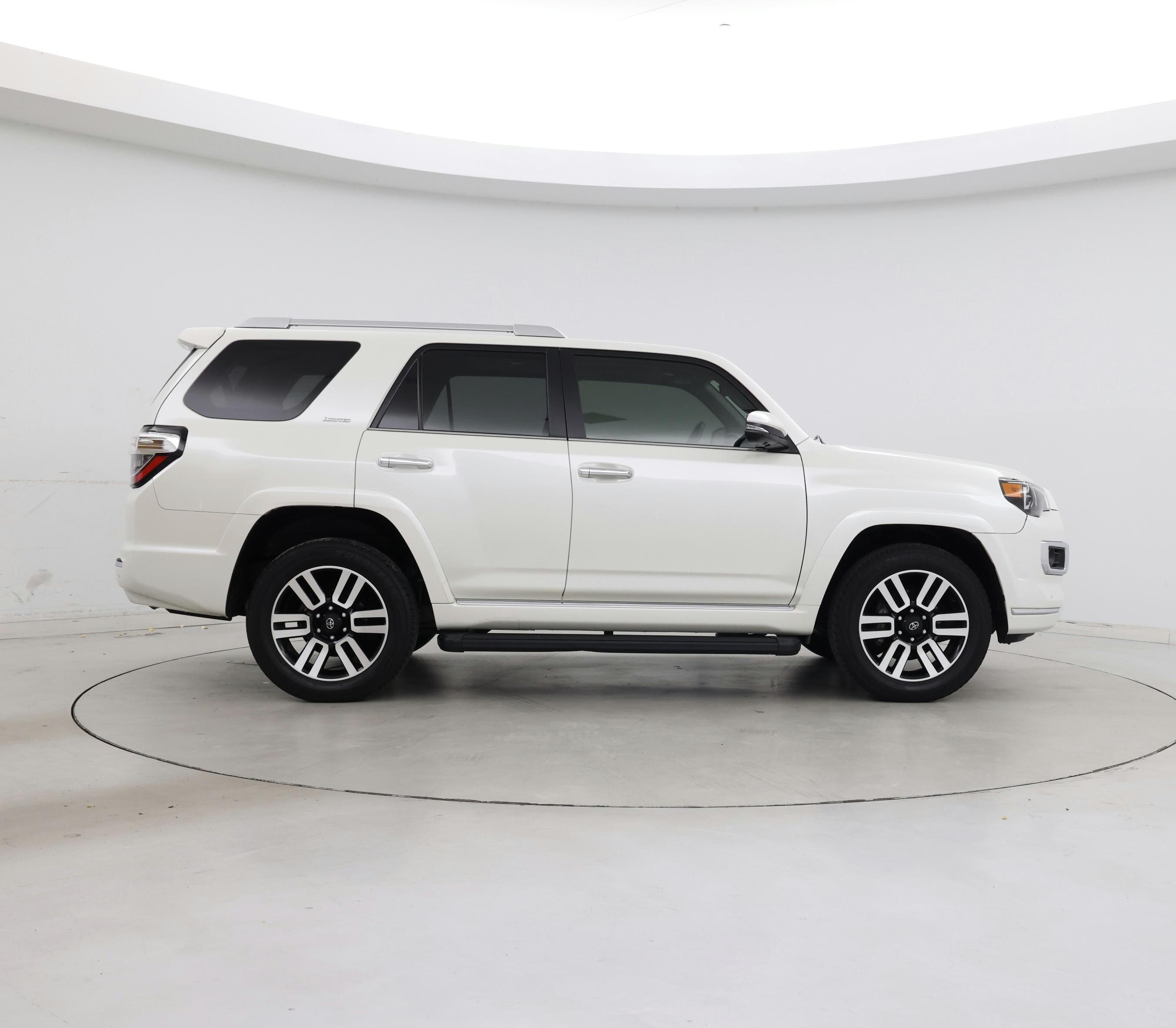 Thumbnail: 2023 Toyota 4Runner - 7