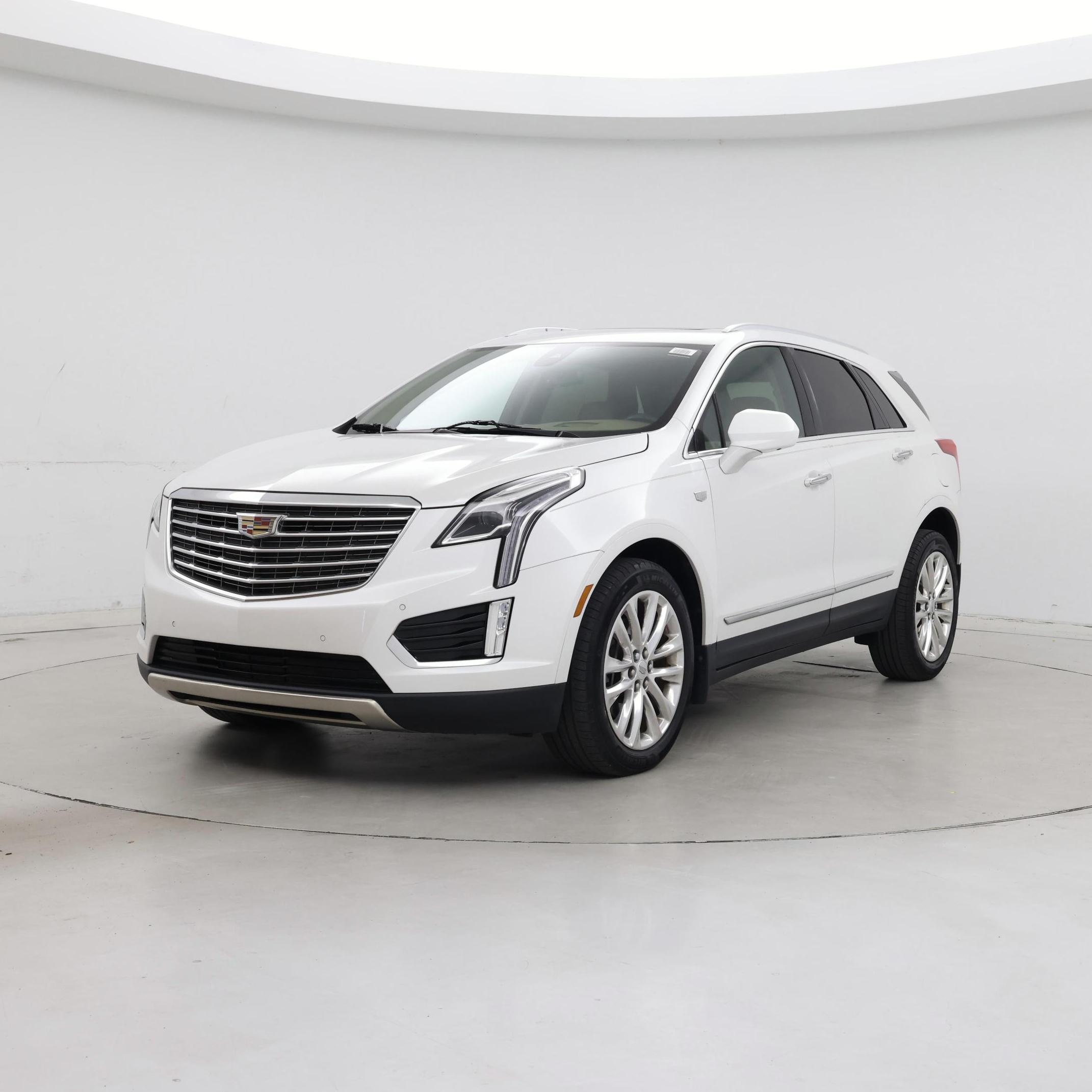 Thumbnail: 2017 Cadillac XT5 - 4