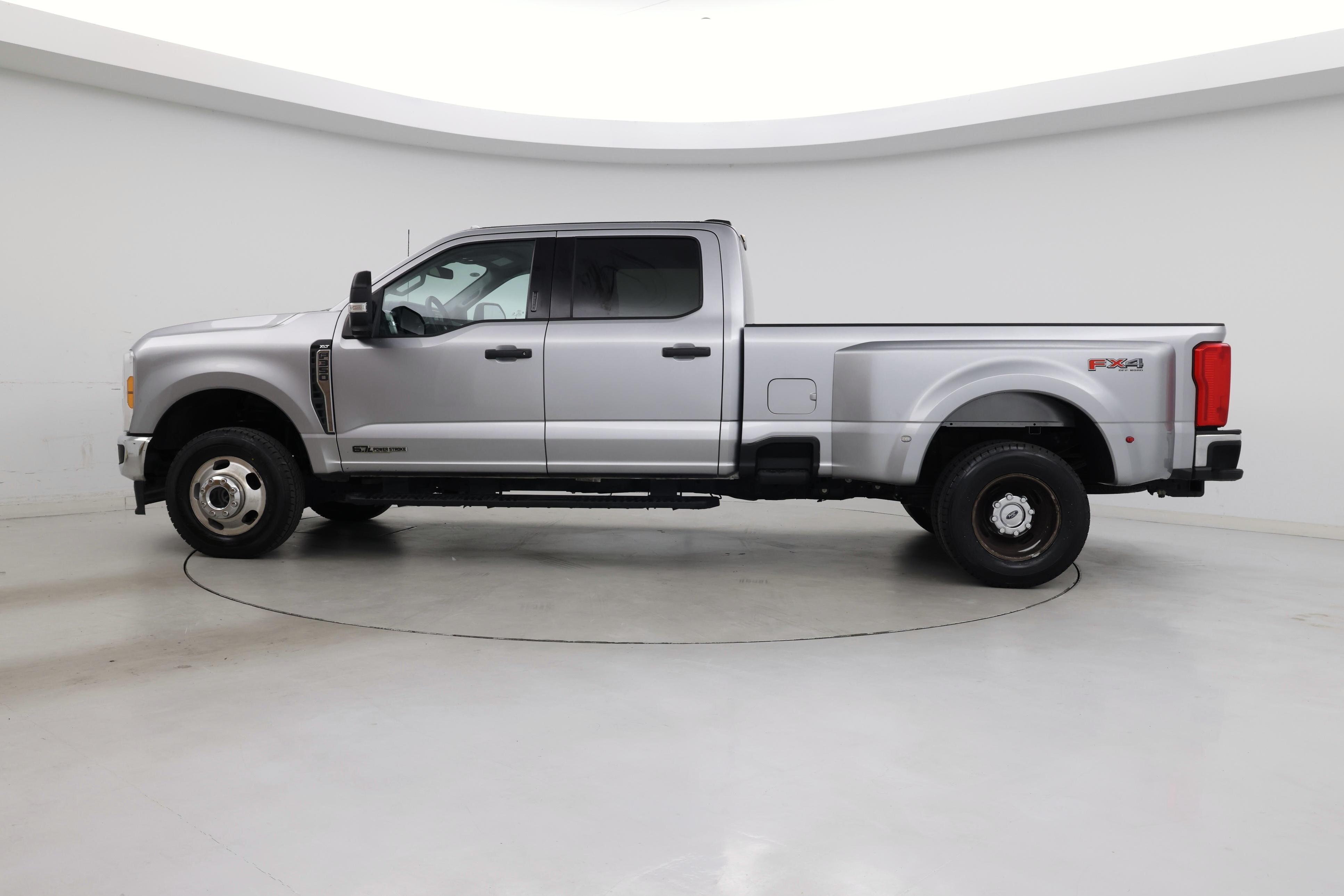 Thumbnail: 2023 Ford F-350 - 3