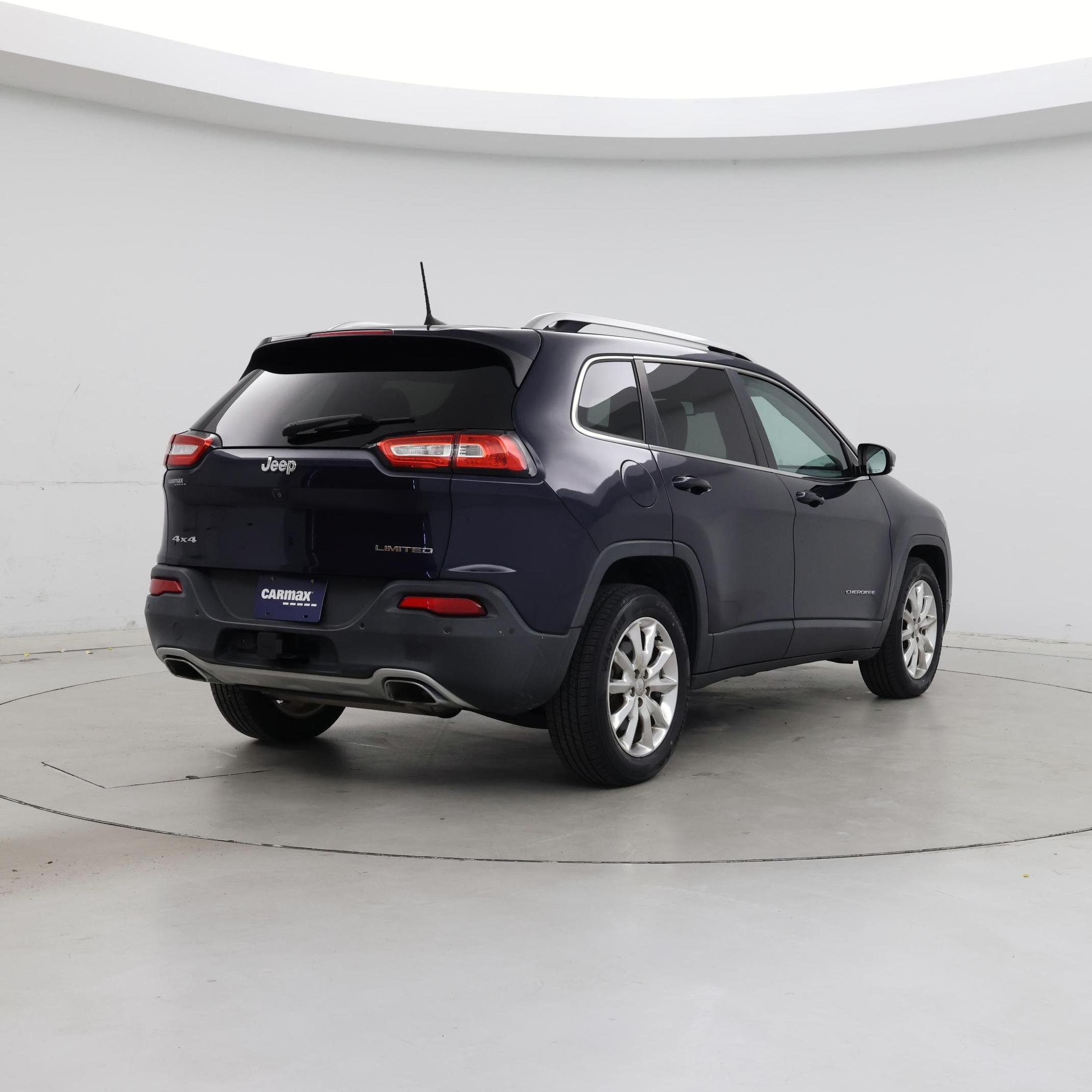 Thumbnail: 2016 Jeep Cherokee - 8