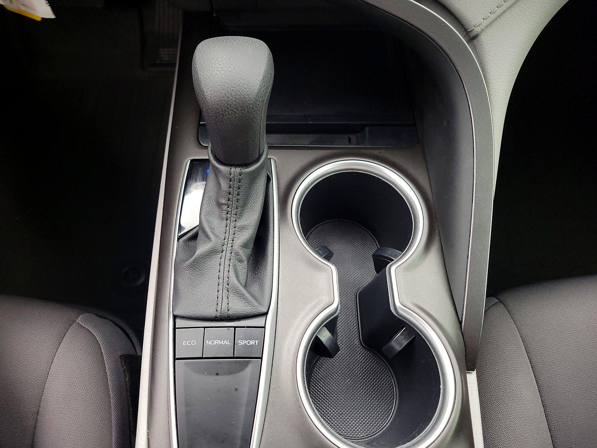 Thumbnail: 2023 Toyota Camry - 17