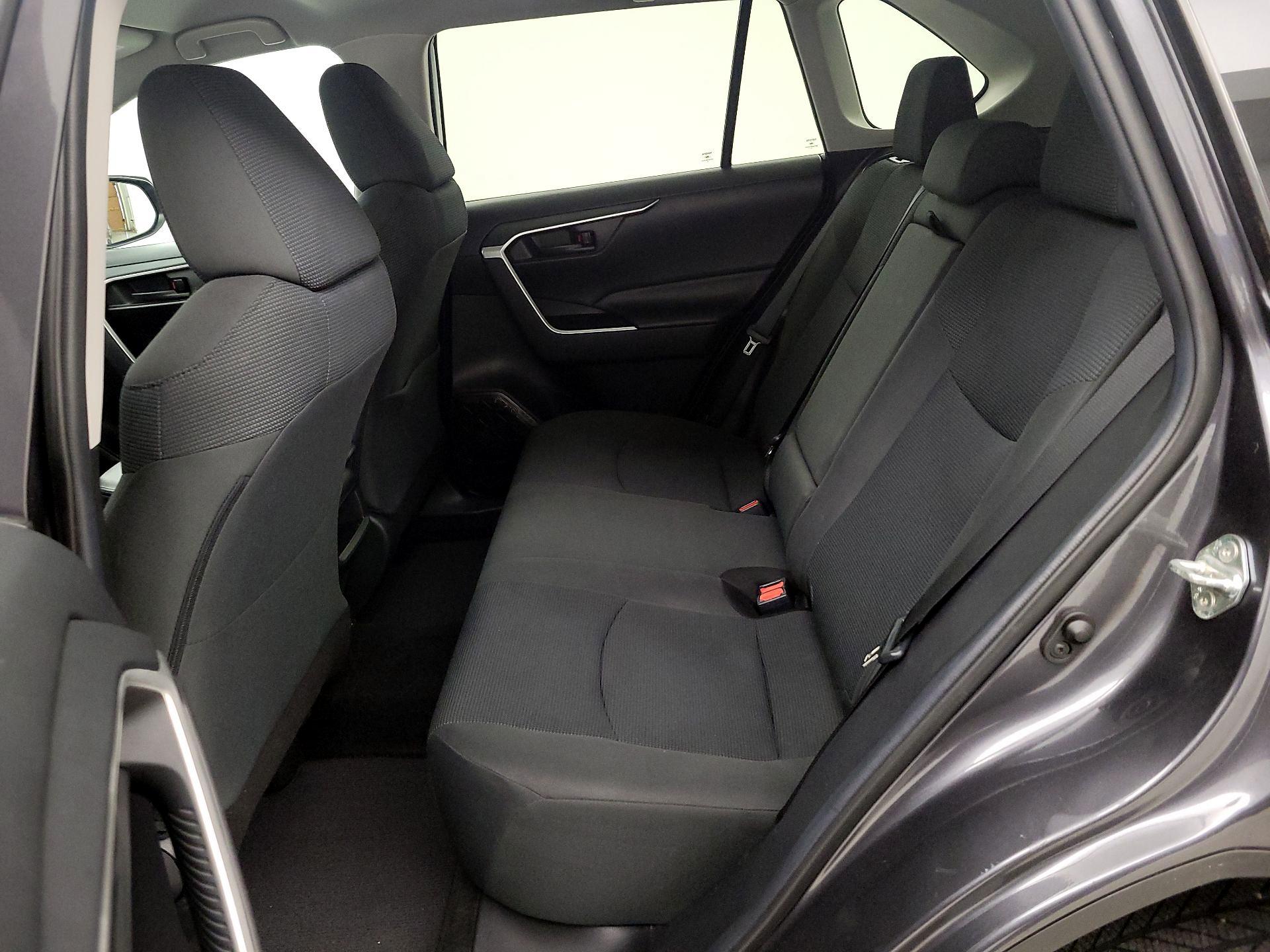 Thumbnail: 2020 Toyota RAV4 - 19