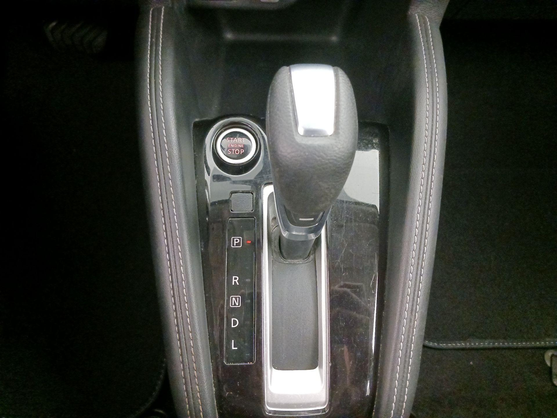 Thumbnail: 2020 Nissan Kicks - 16