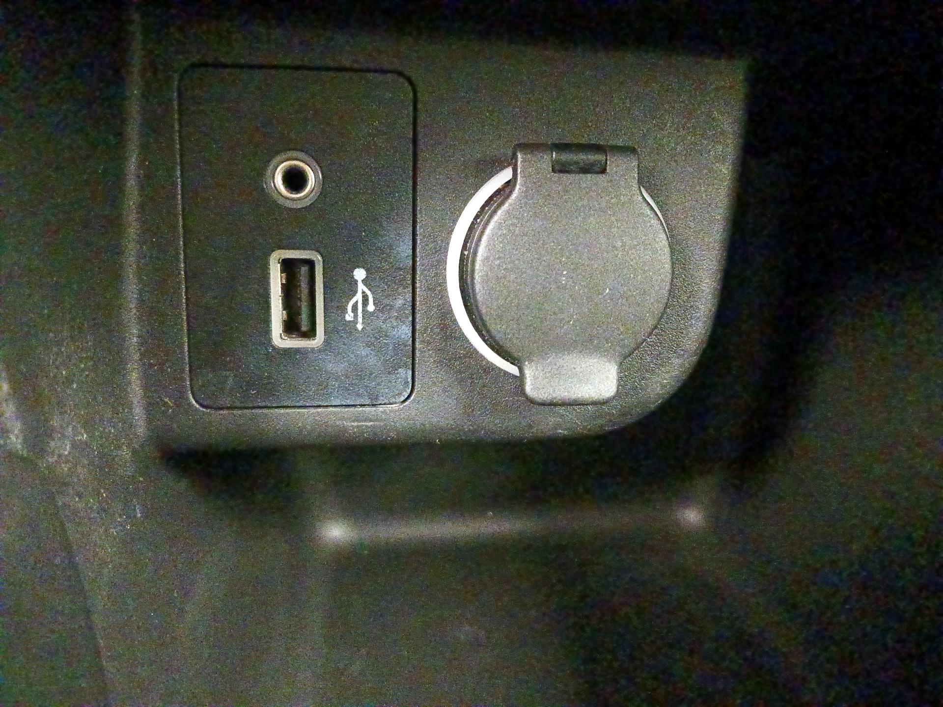 Thumbnail: 2020 Nissan Kicks - 17