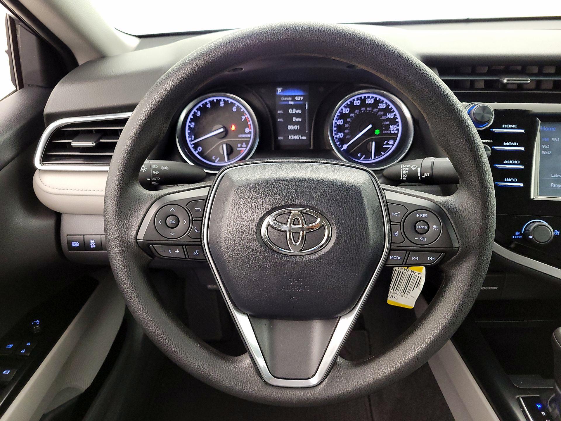 Thumbnail: 2018 Toyota Camry - 10