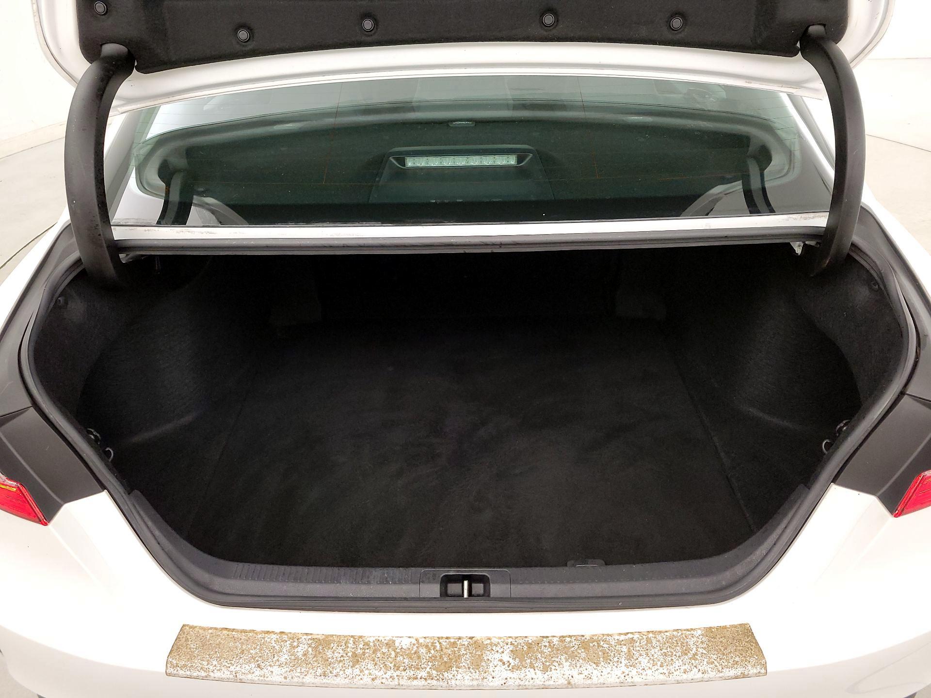 Thumbnail: 2018 Toyota Camry - 20