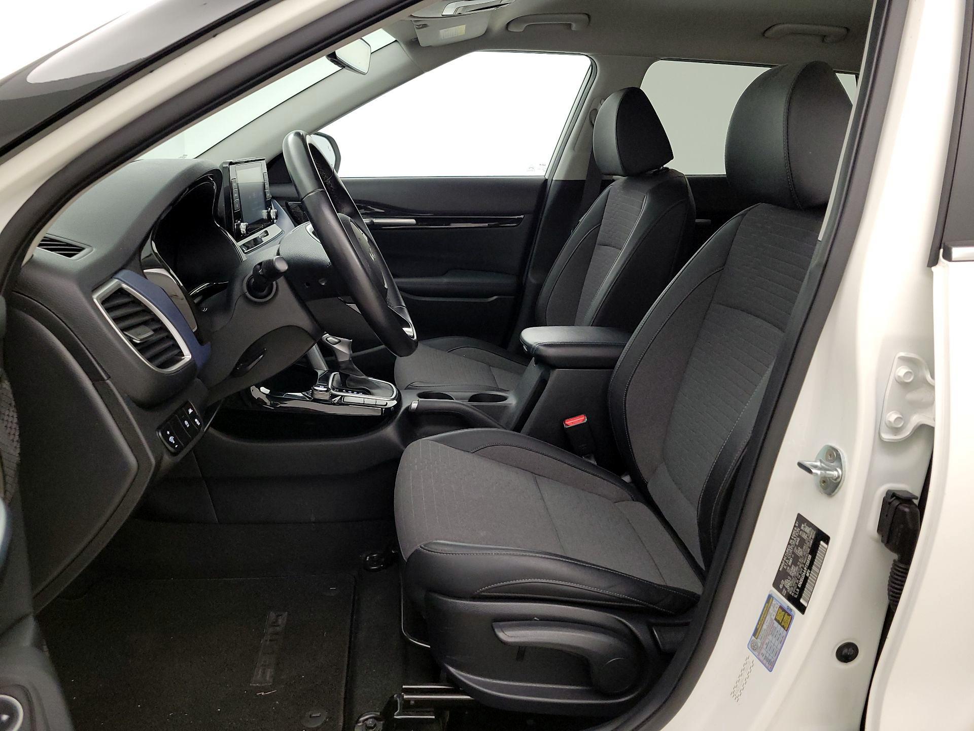 Thumbnail: 2023 Kia Seltos - 11