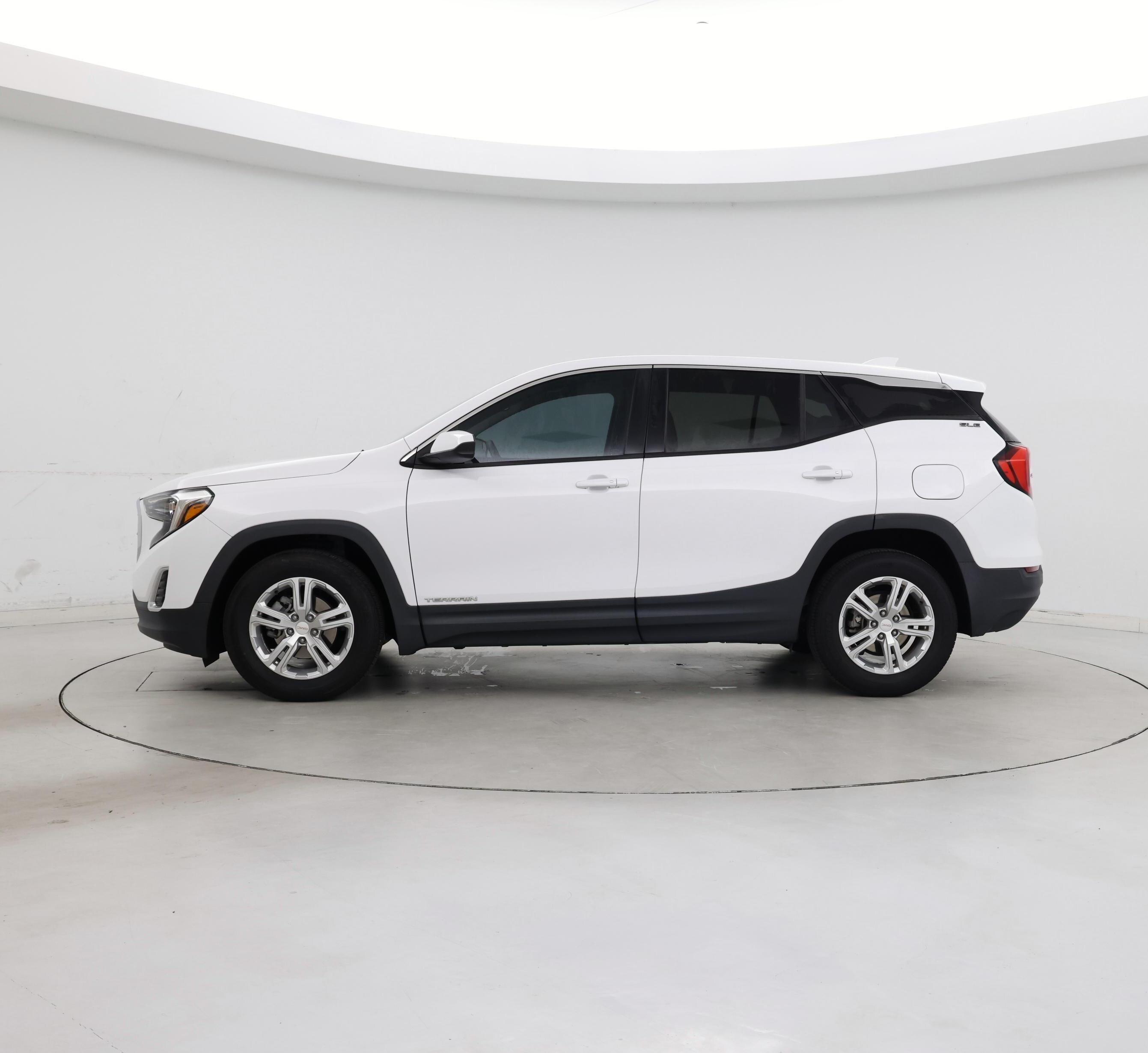 Thumbnail: 2019 GMC Terrain - 3