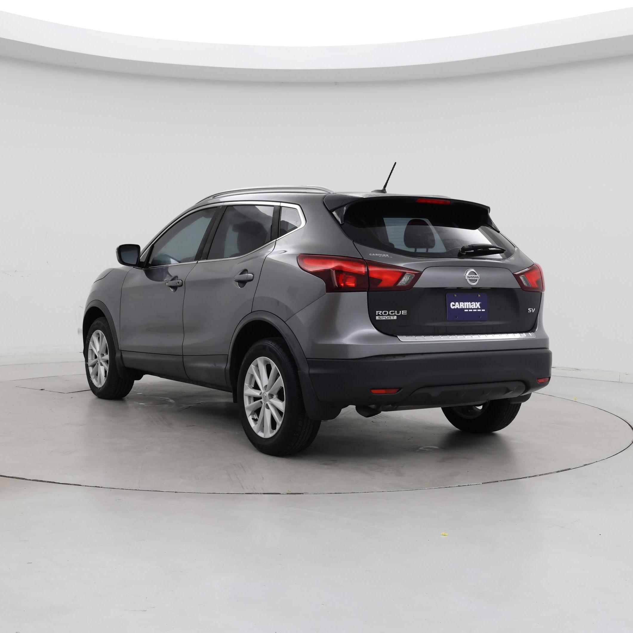 Thumbnail: 2017 Nissan Rogue Sport - 2