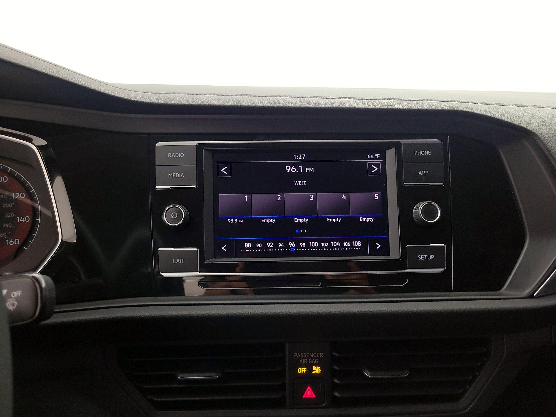 Thumbnail: 2019 Volkswagen Jetta - 15