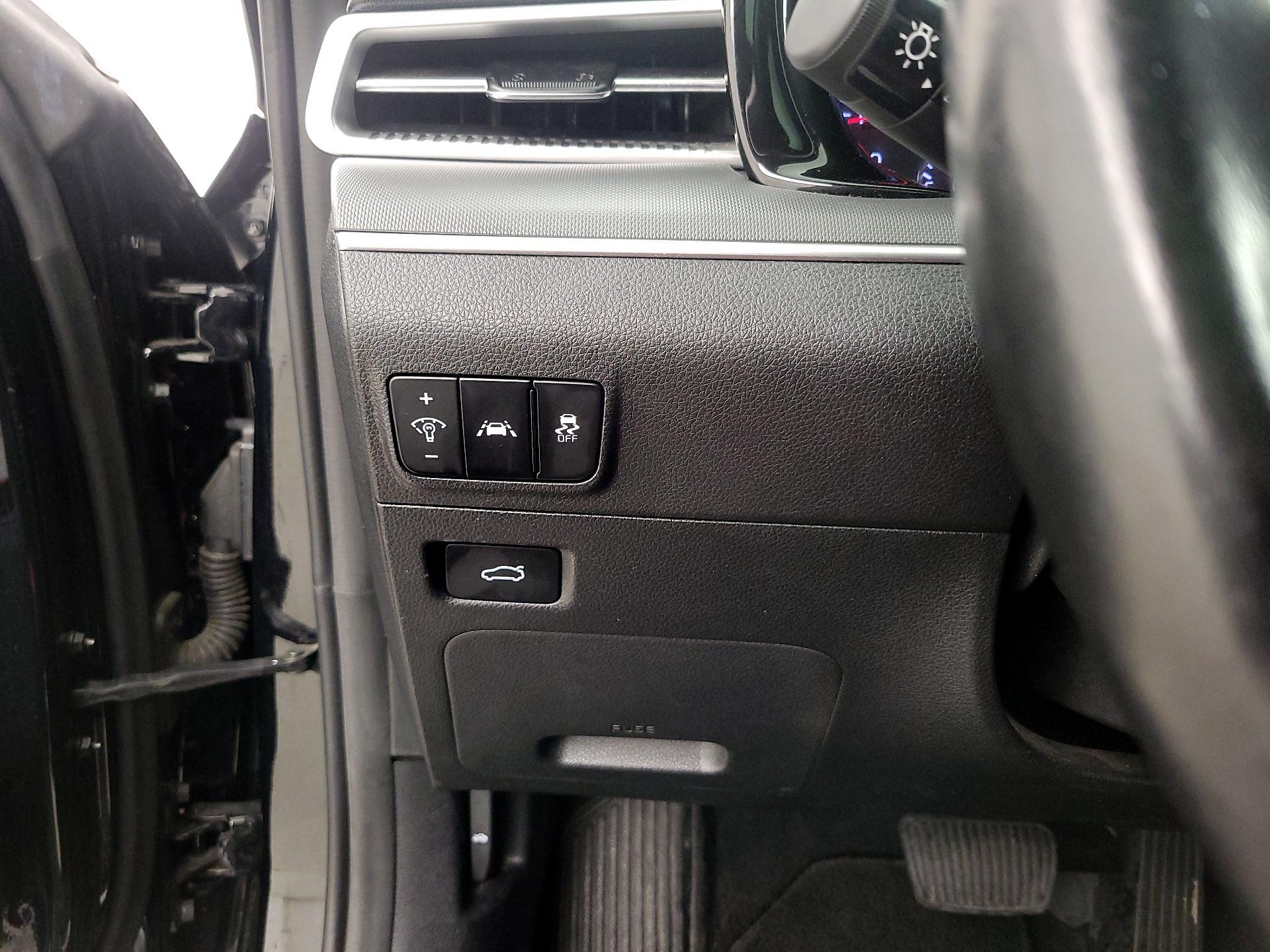 Thumbnail: 2023 Kia K5 - 13