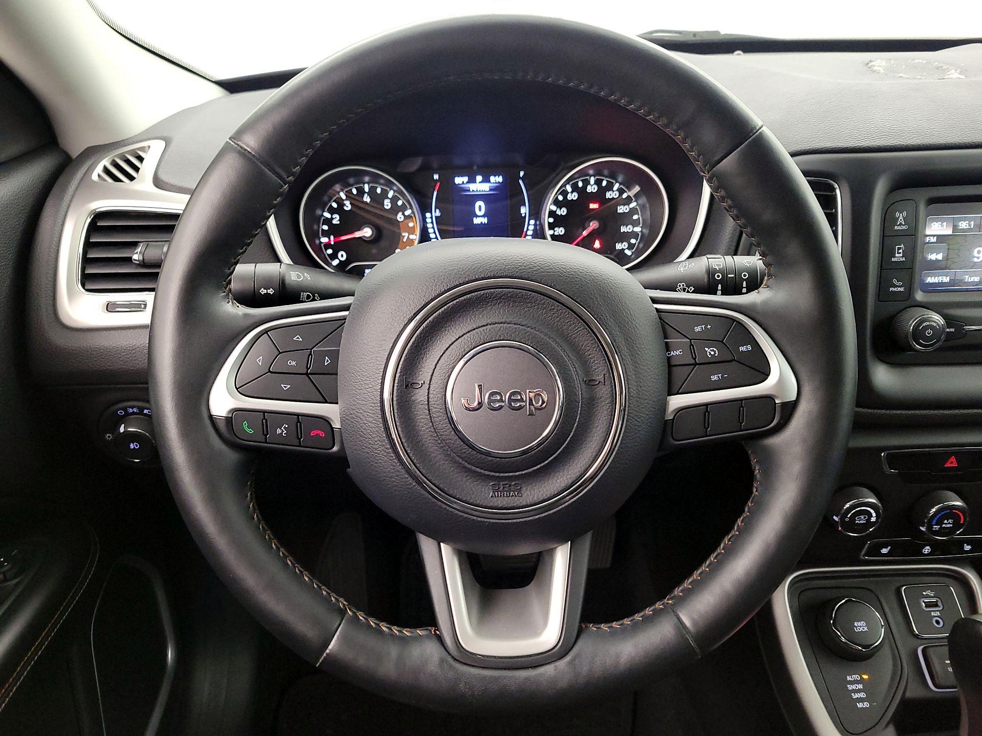 Thumbnail: 2018 Jeep Compass - 10