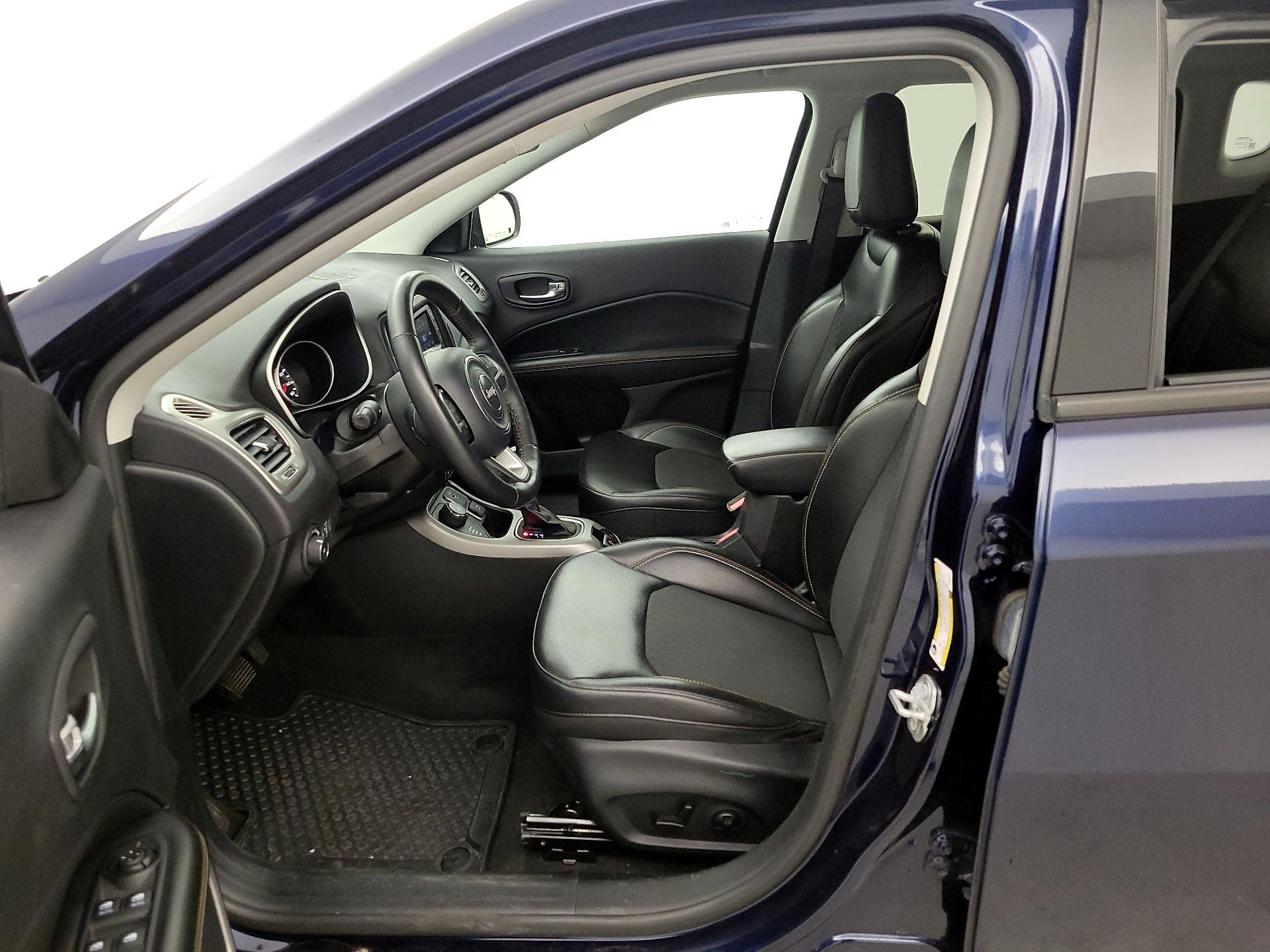 Thumbnail: 2018 Jeep Compass - 11