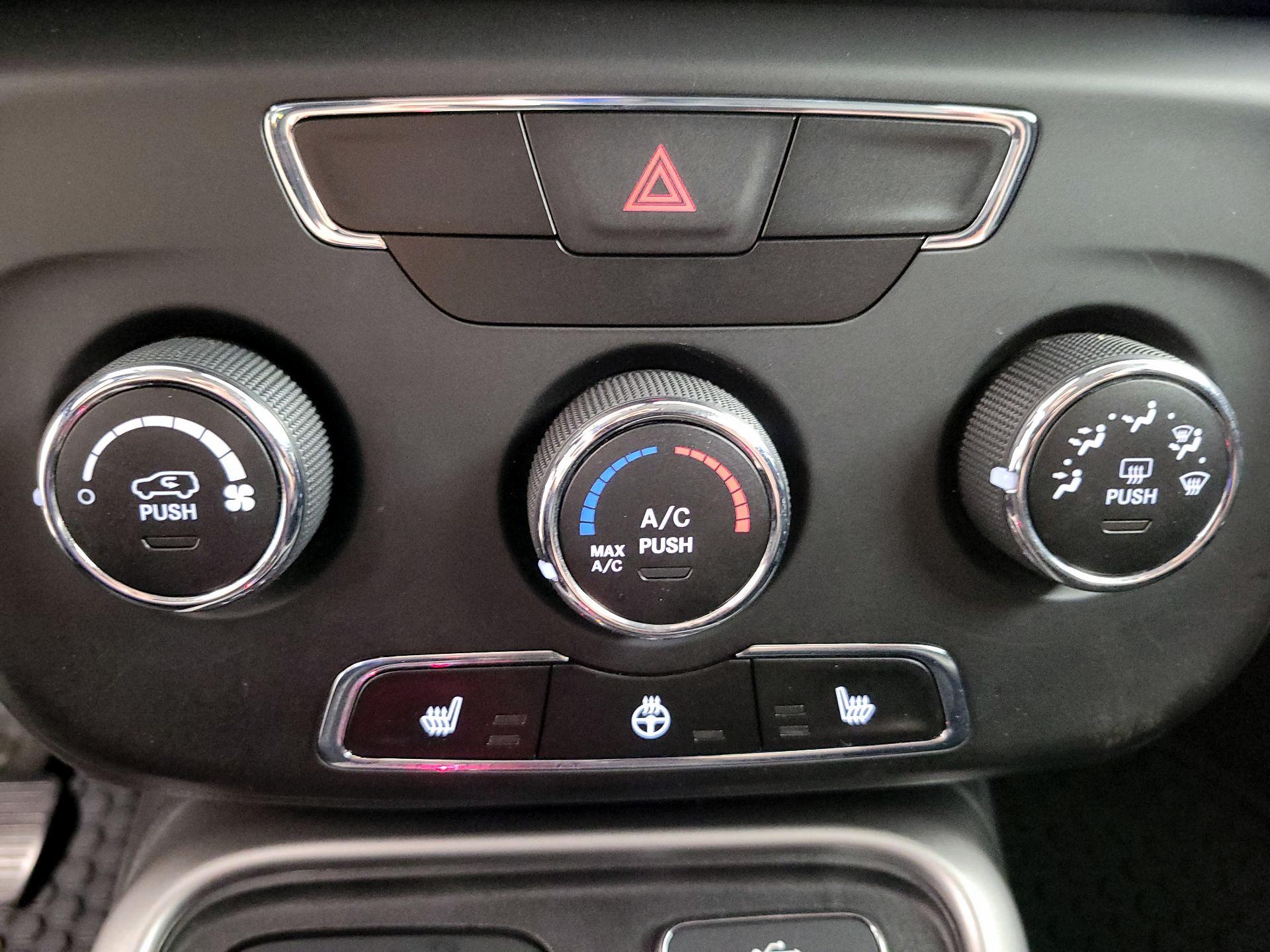 Thumbnail: 2018 Jeep Compass - 16