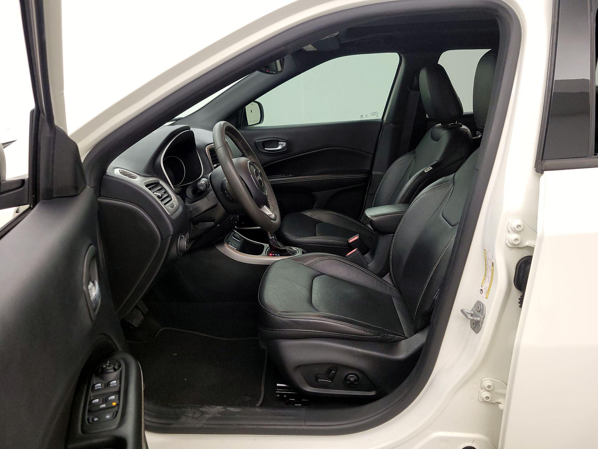 Thumbnail: 2021 Jeep Compass - 11