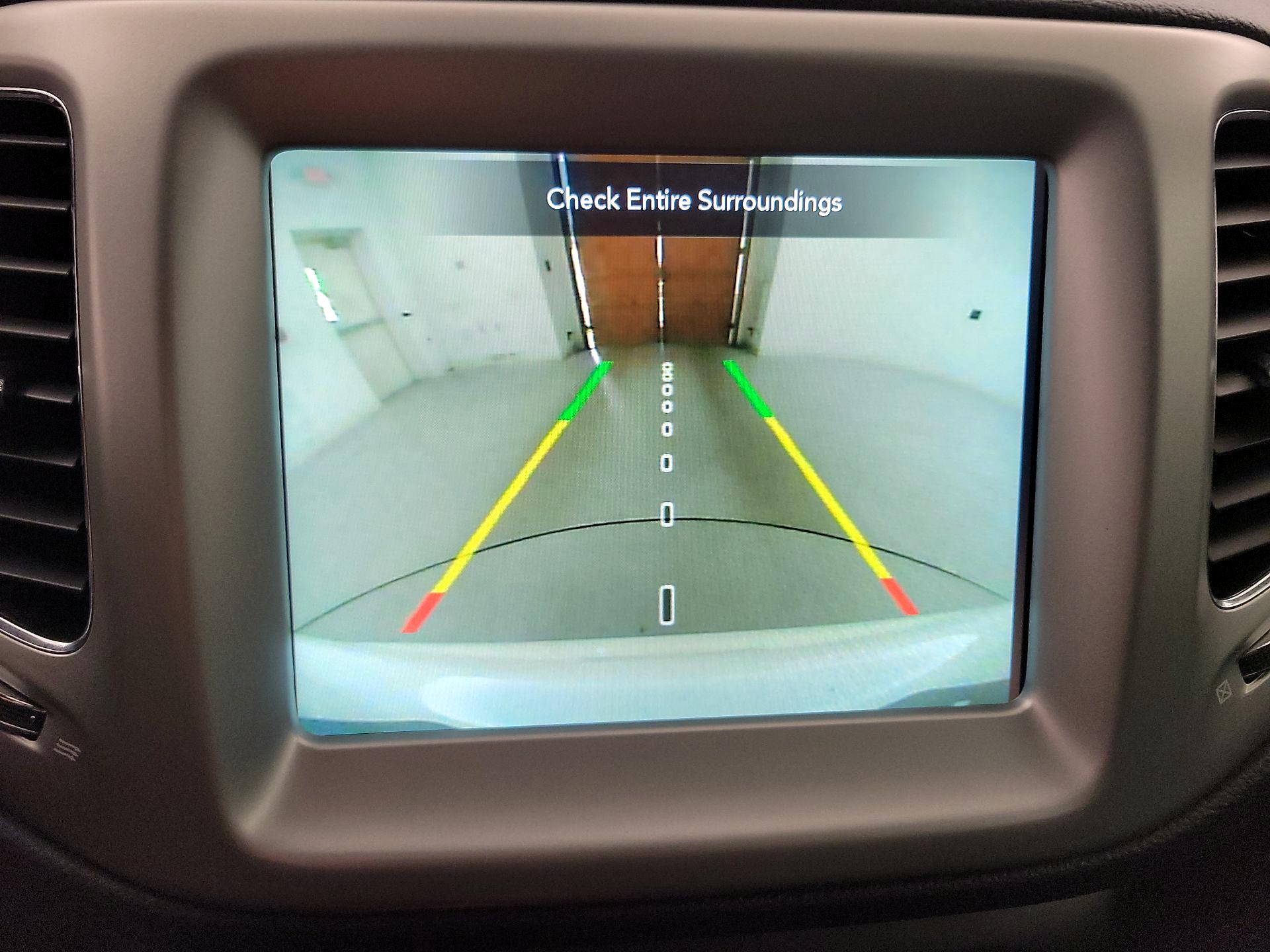 Thumbnail: 2021 Jeep Compass - 14