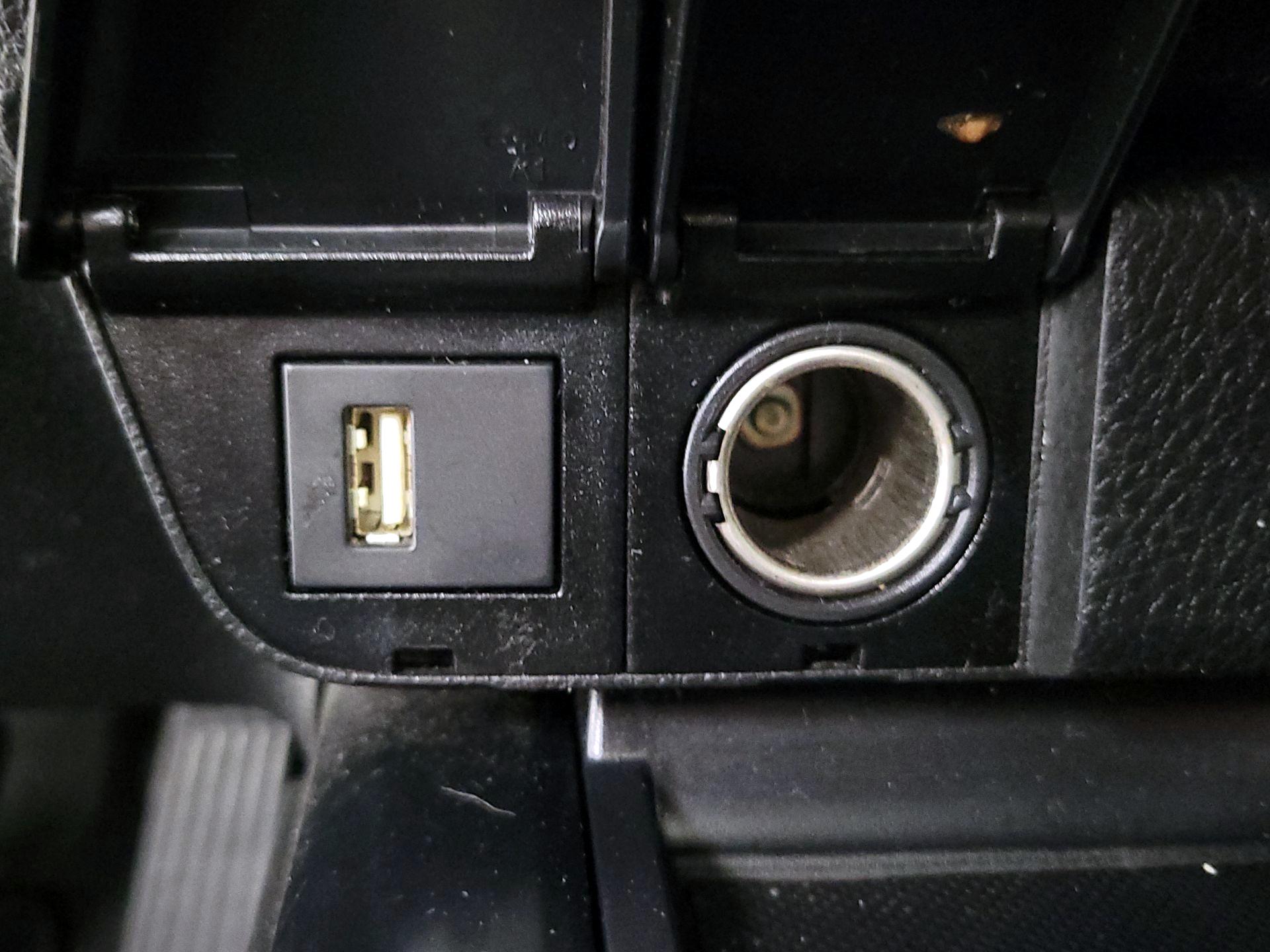 Thumbnail: 2020 Toyota Camry - 18