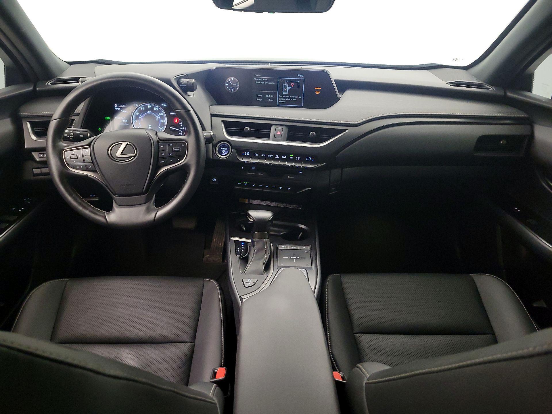 Thumbnail: 2022 Lexus UX - 9