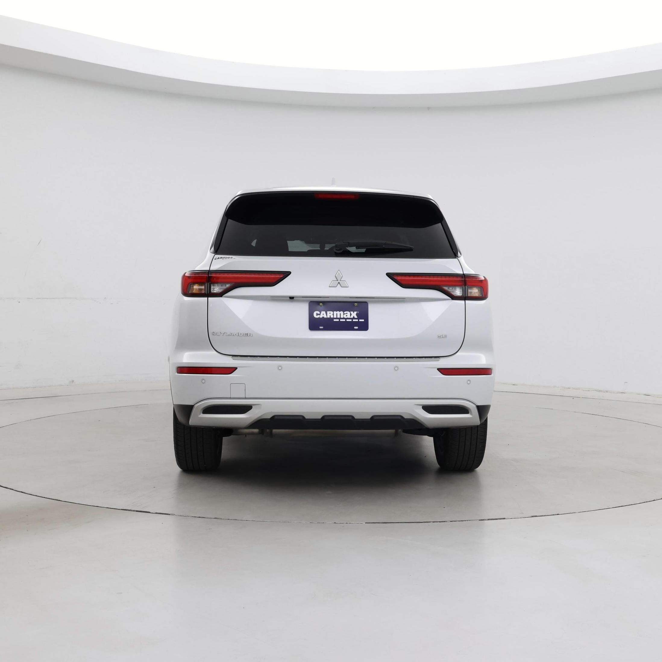 Thumbnail: 2024 Mitsubishi Outlander - 6