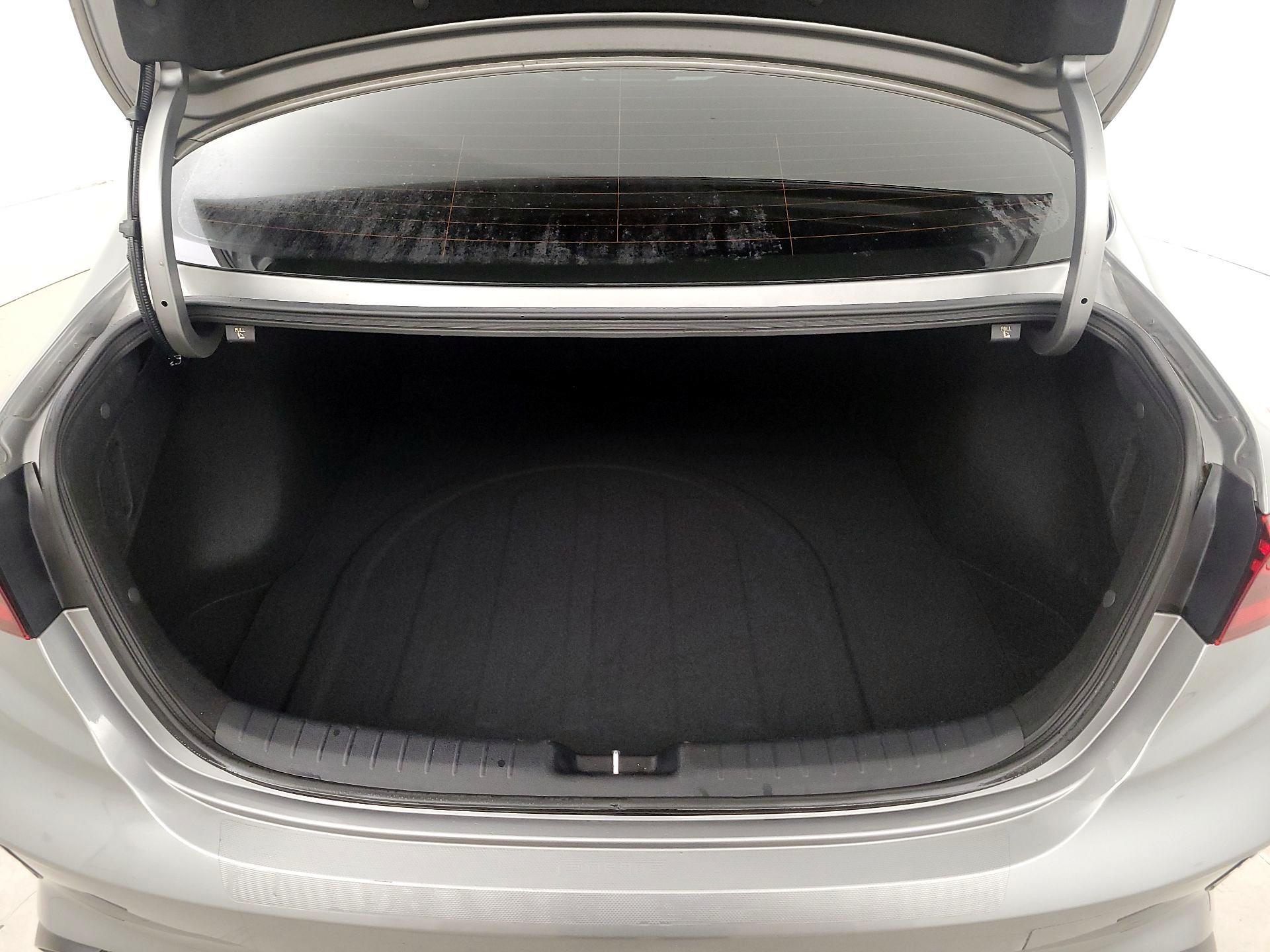 Thumbnail: 2022 Kia Forte - 20