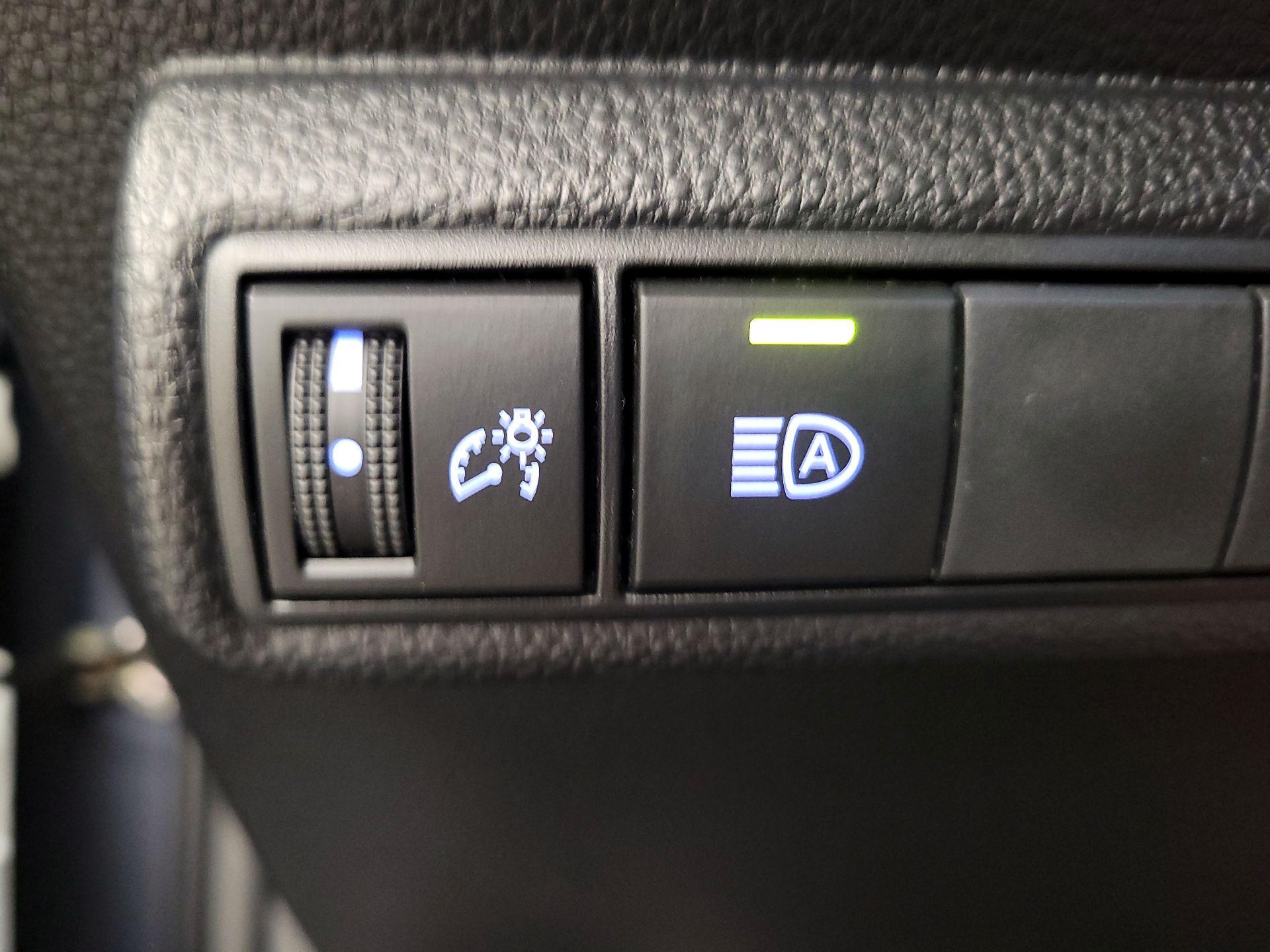 Thumbnail: 2022 Toyota Corolla - 13