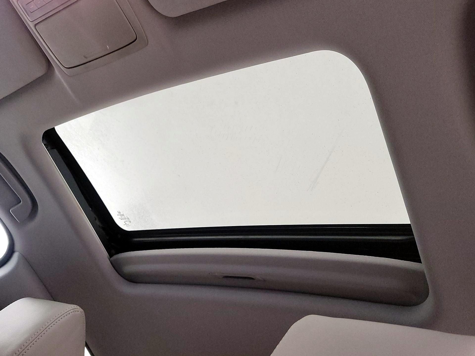 Thumbnail: 2019 Honda CR-V - 20