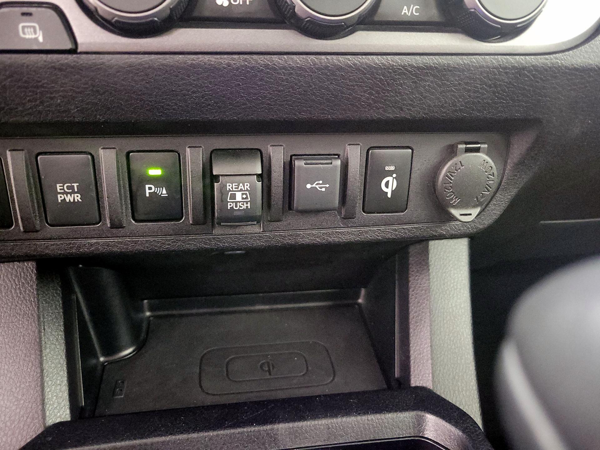 Thumbnail: 2021 Toyota Tacoma - 19