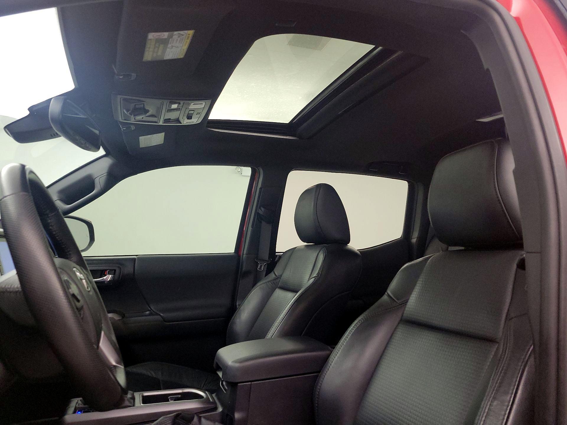 Thumbnail: 2021 Toyota Tacoma - 20