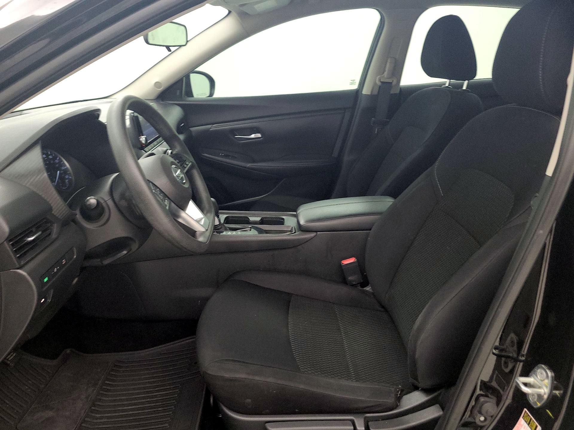 Thumbnail: 2021 Nissan Sentra - 11